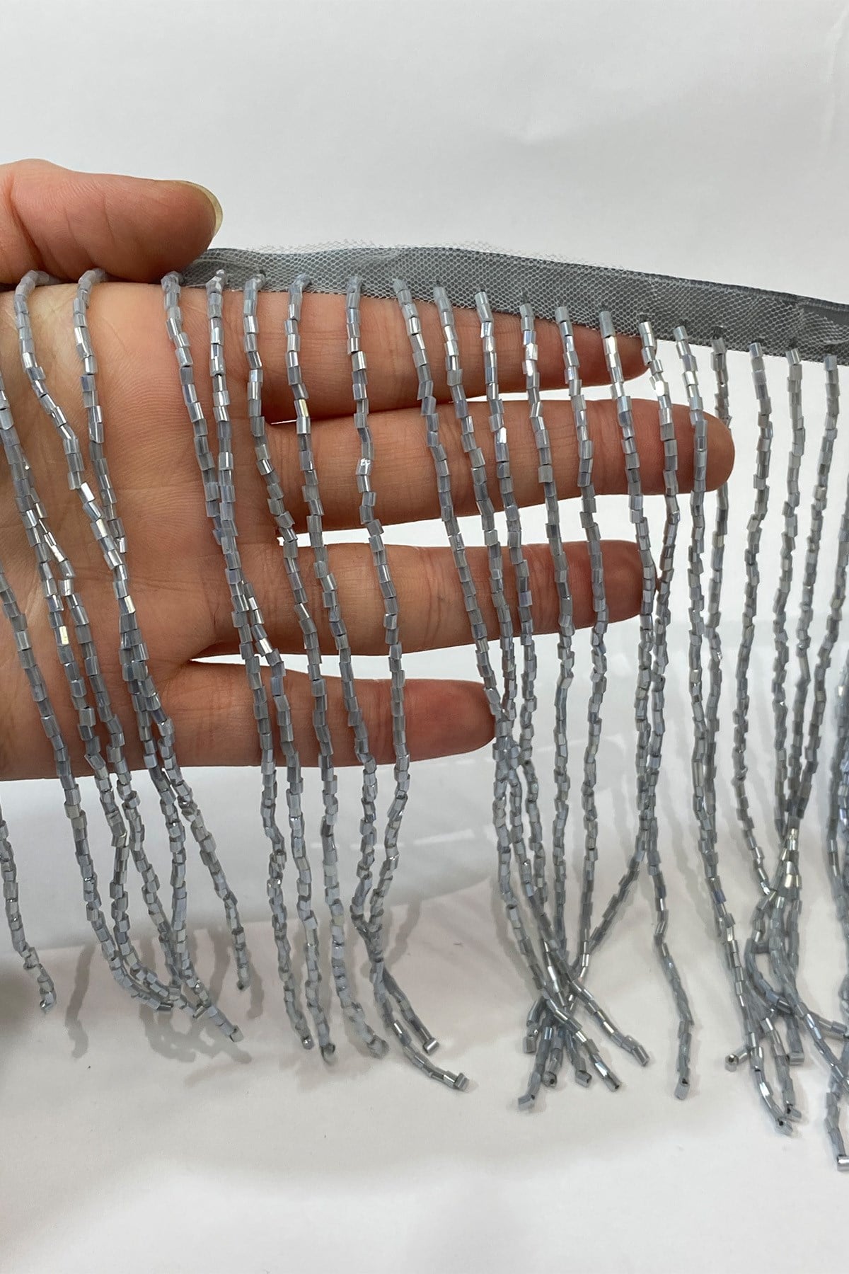 Gümüş Gri Boncuklu 15 cm Saçak Püskül