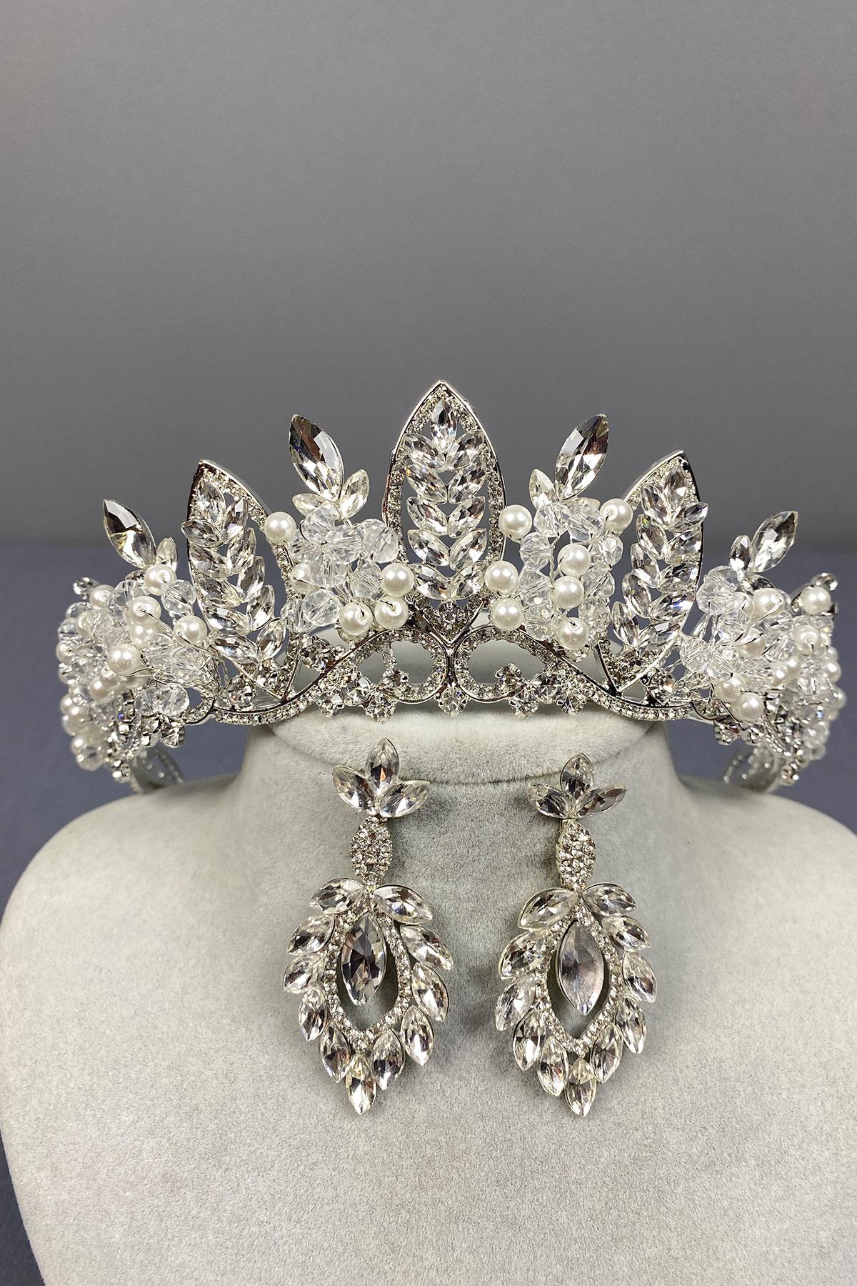 Silver Jabbah Bead Embroidered Bridal Henna Crown and Shuttle Earring Set