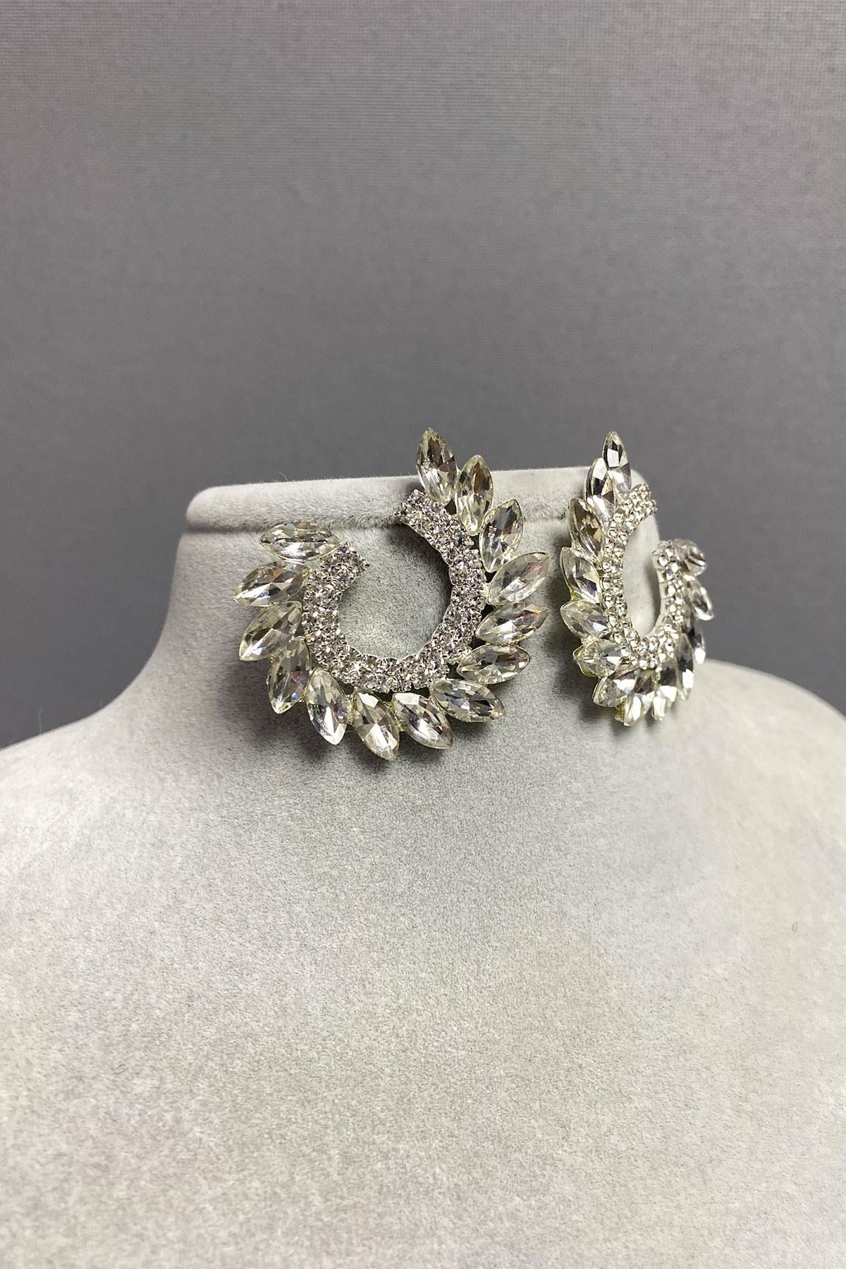 Silver Shuttle Hera Leaf Pattern Stone Evening Earrings