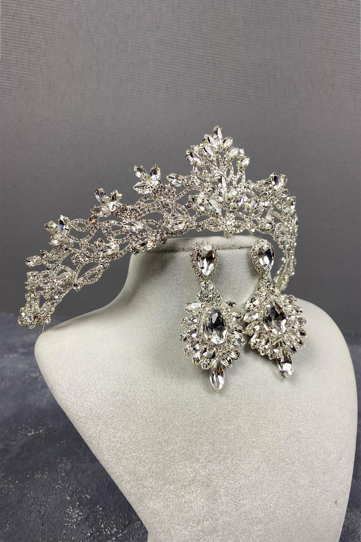Silver Melis Bridal Henna Crown And Studded Earrings