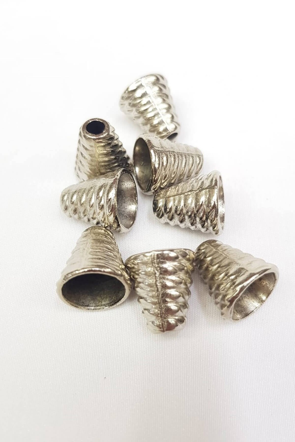 Gümüş Metal Huni Kapat 02