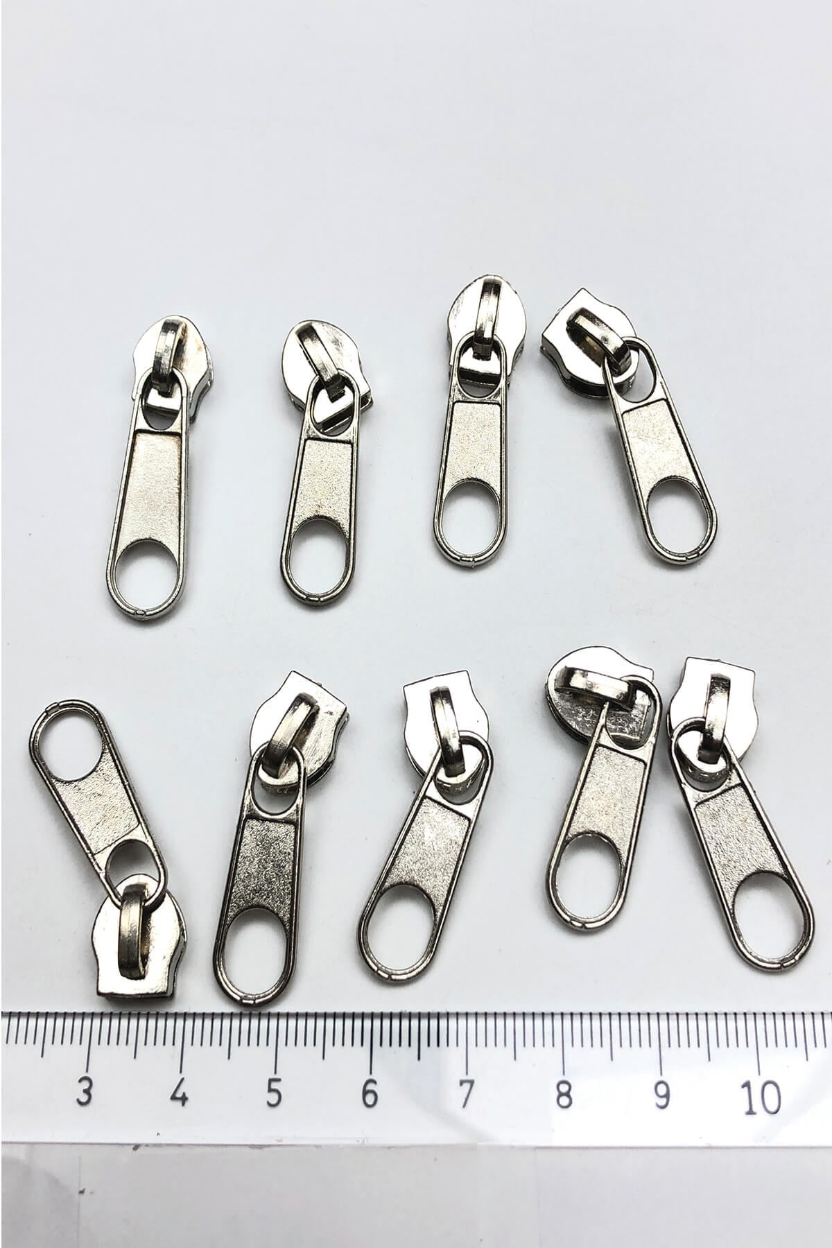 Gümüş Rengi Metal Fermuar Başlığı