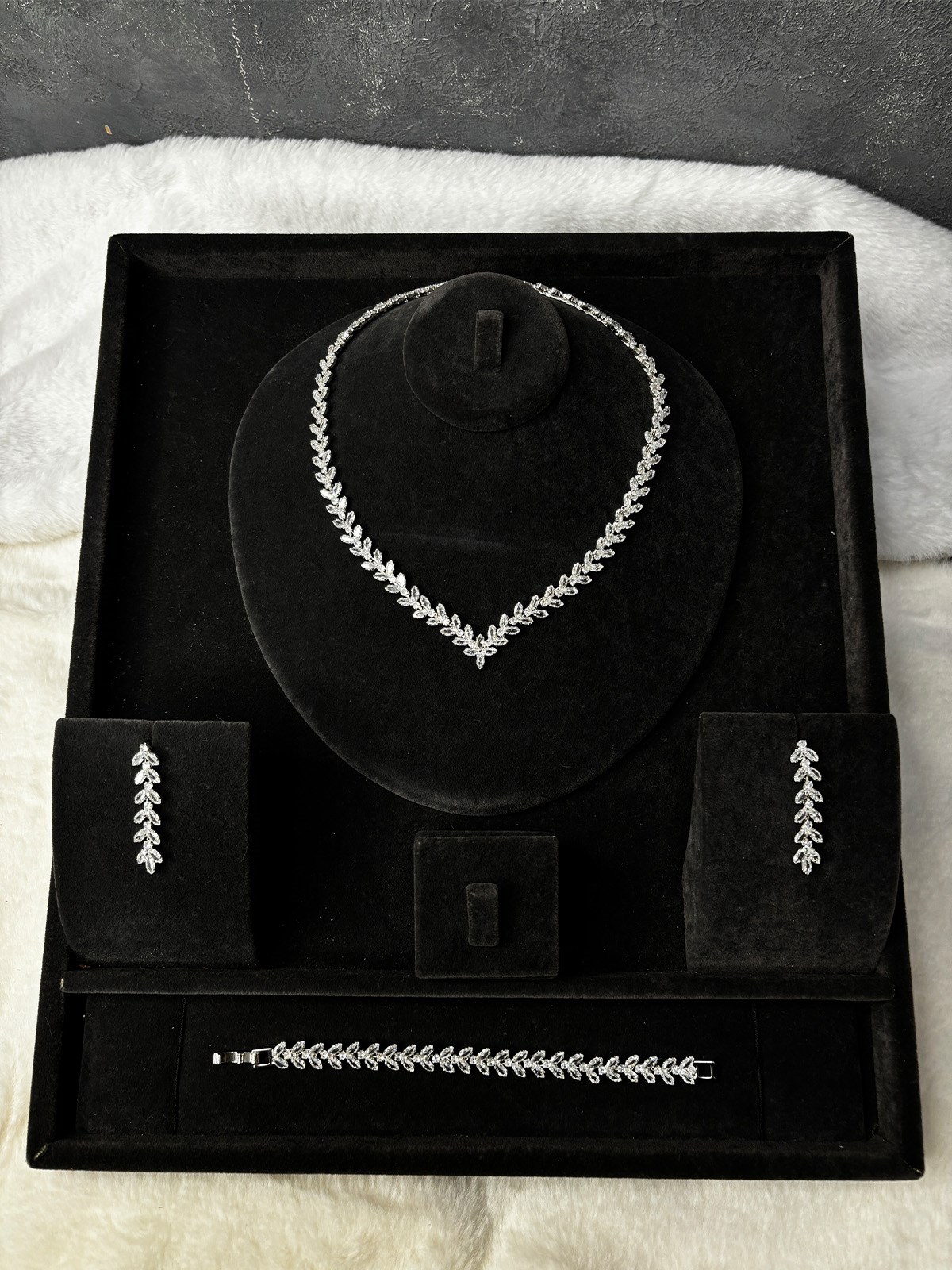 Gümüş Rengi Modern Zirkon Kolye Küpe Bileklik Set Şık 3lü Set / Takı Seti Abiye Gelin Takı