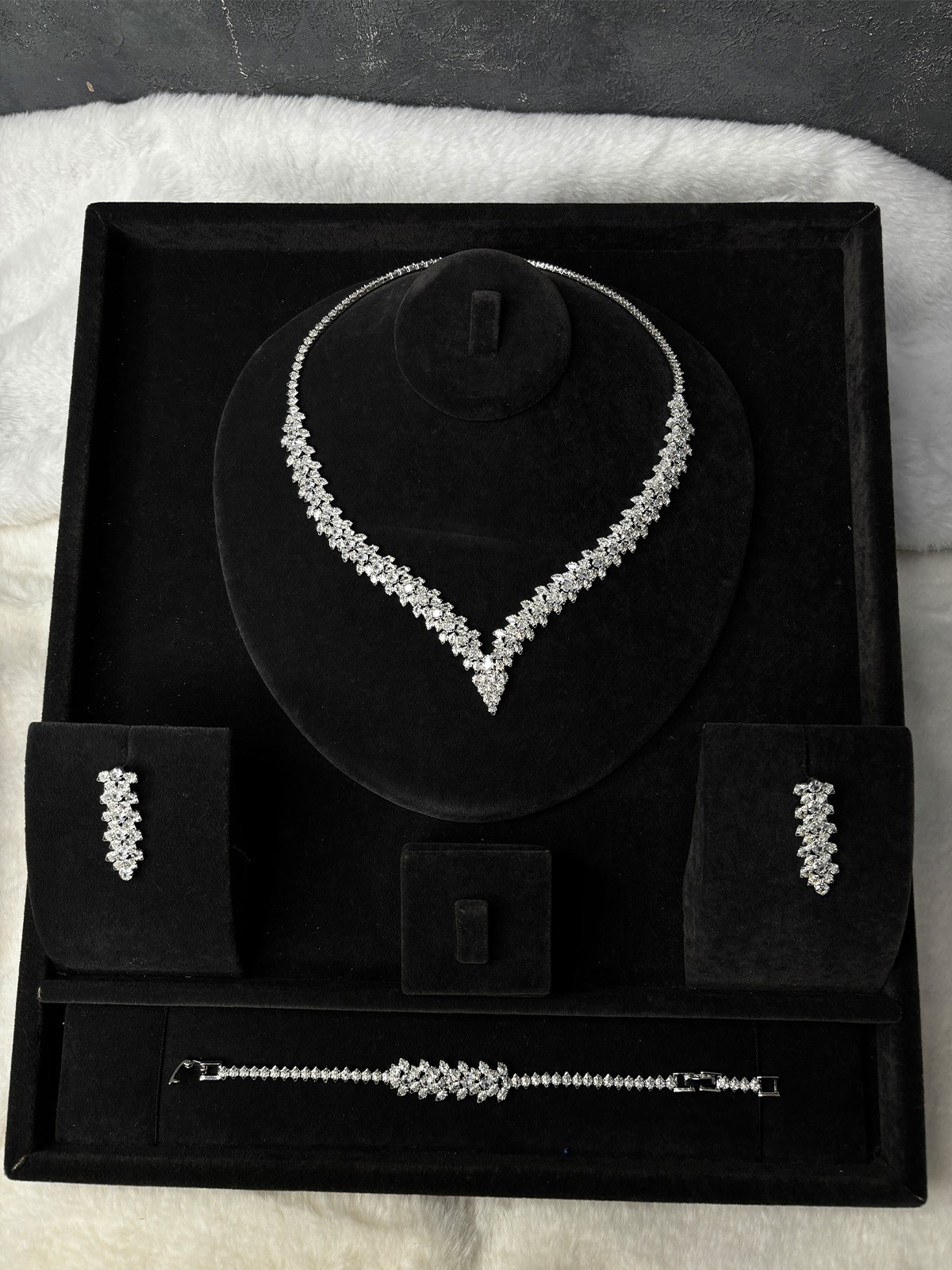 Gümüş Rengi Özel Tasarım Zirkon Kolye Küpe Bileklik 3lü Set / Takı SetiAbiye Düğün Takı
