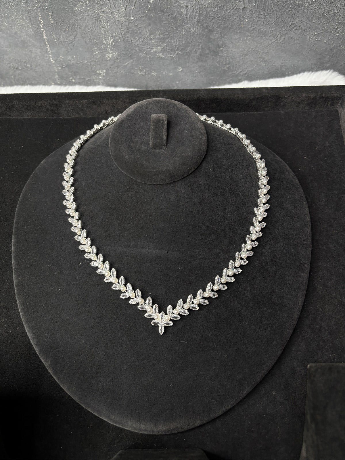 Gümüş Rengi Premium Zirkon Taşlı Kolye Küpe Bileklik Set Lüks Davet Takı
