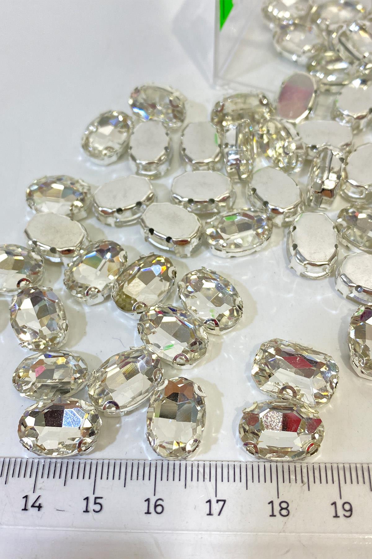 Silver Color Oval Metal Cased Beyoğlu Stone Strut Glass Beads 5 Pieces