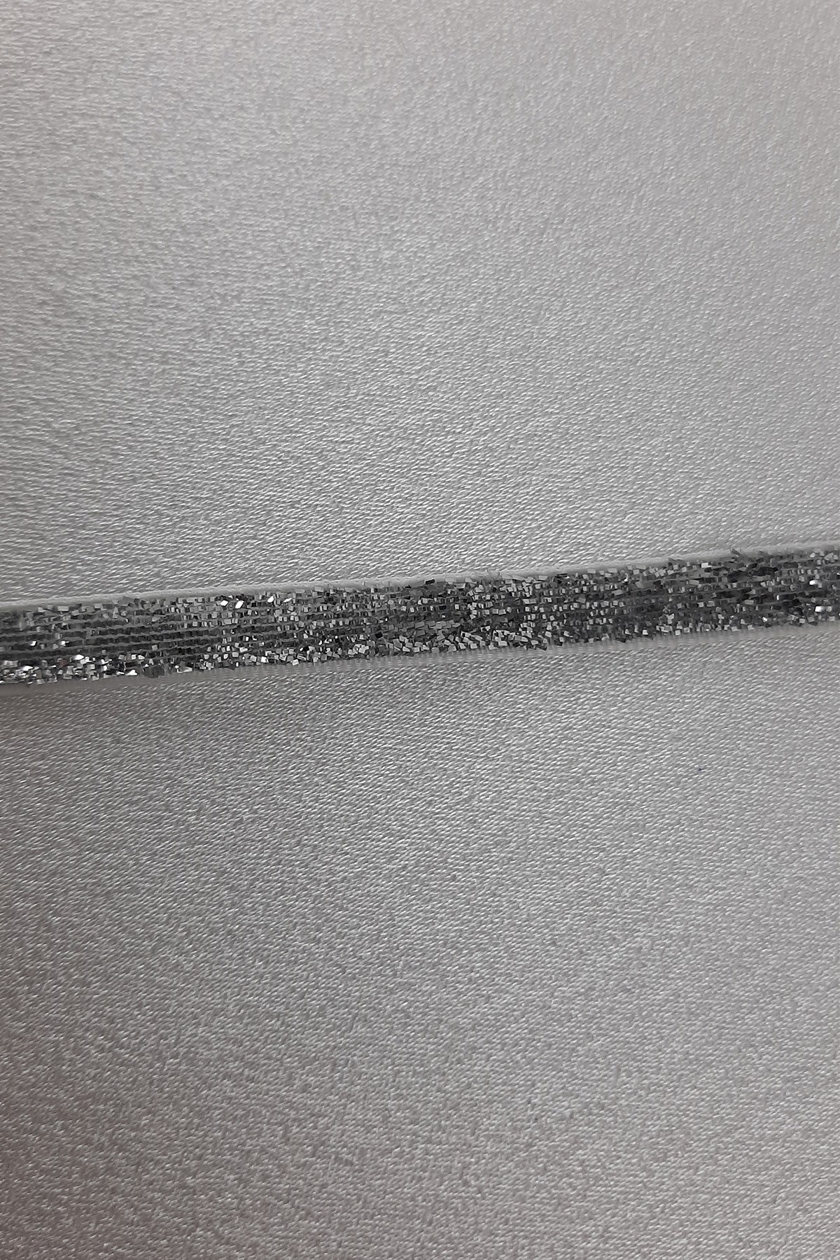 Silver Color Glittery Velvet Ribbon 6 mm