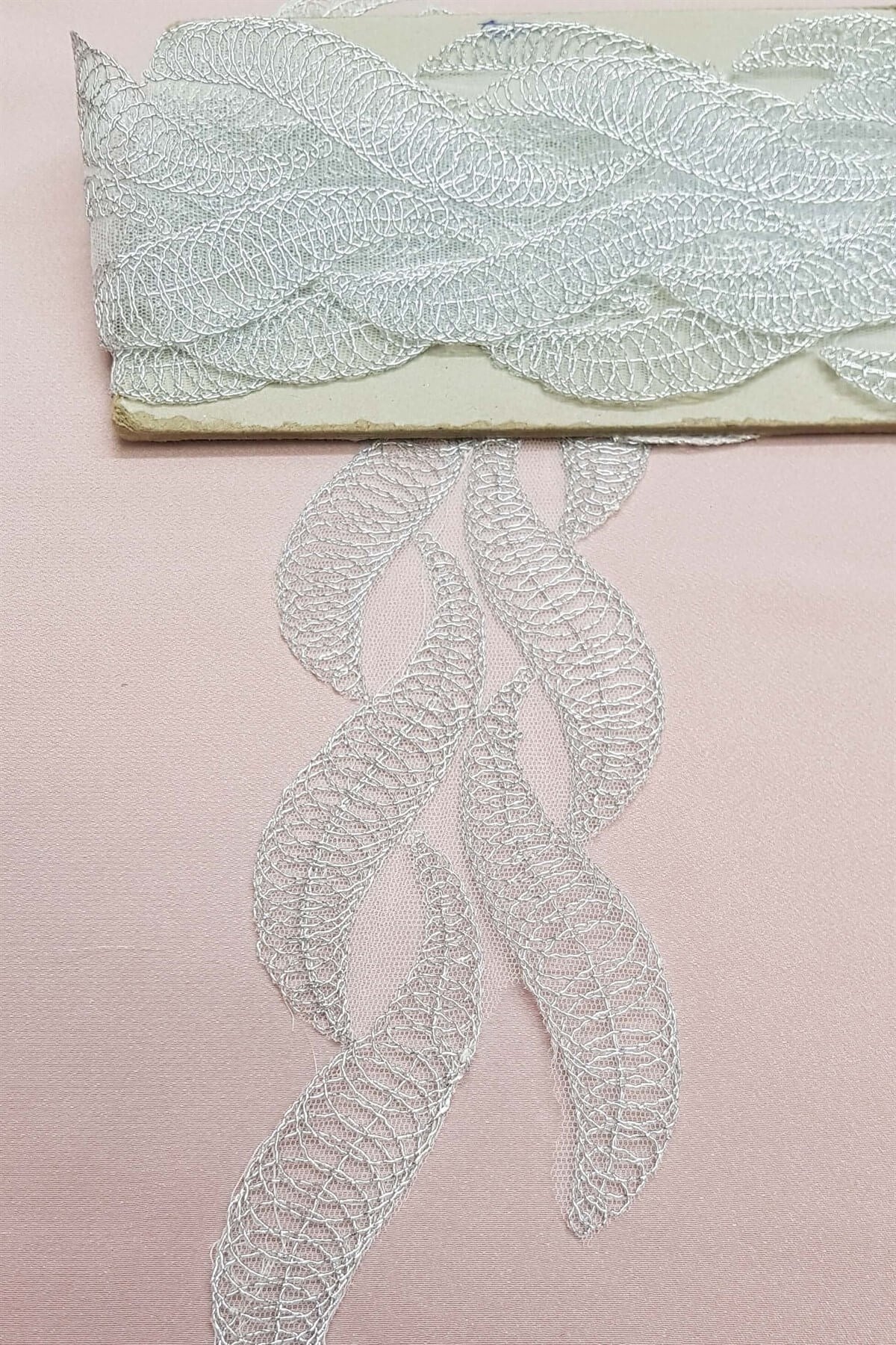 Gümüş Simli Fransız Güpür Dantel 
