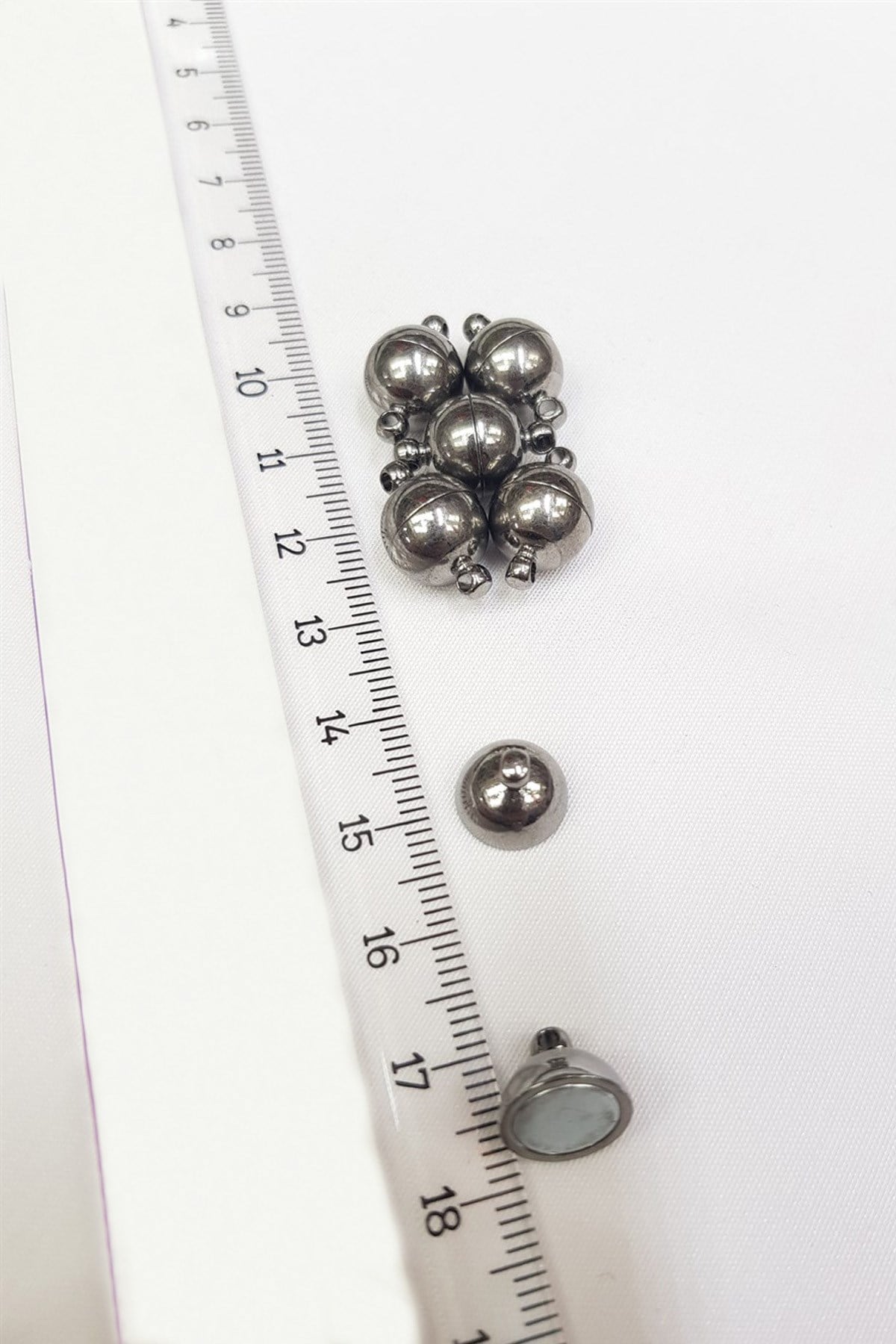 Silver Round Magnetic Jewelry Clip