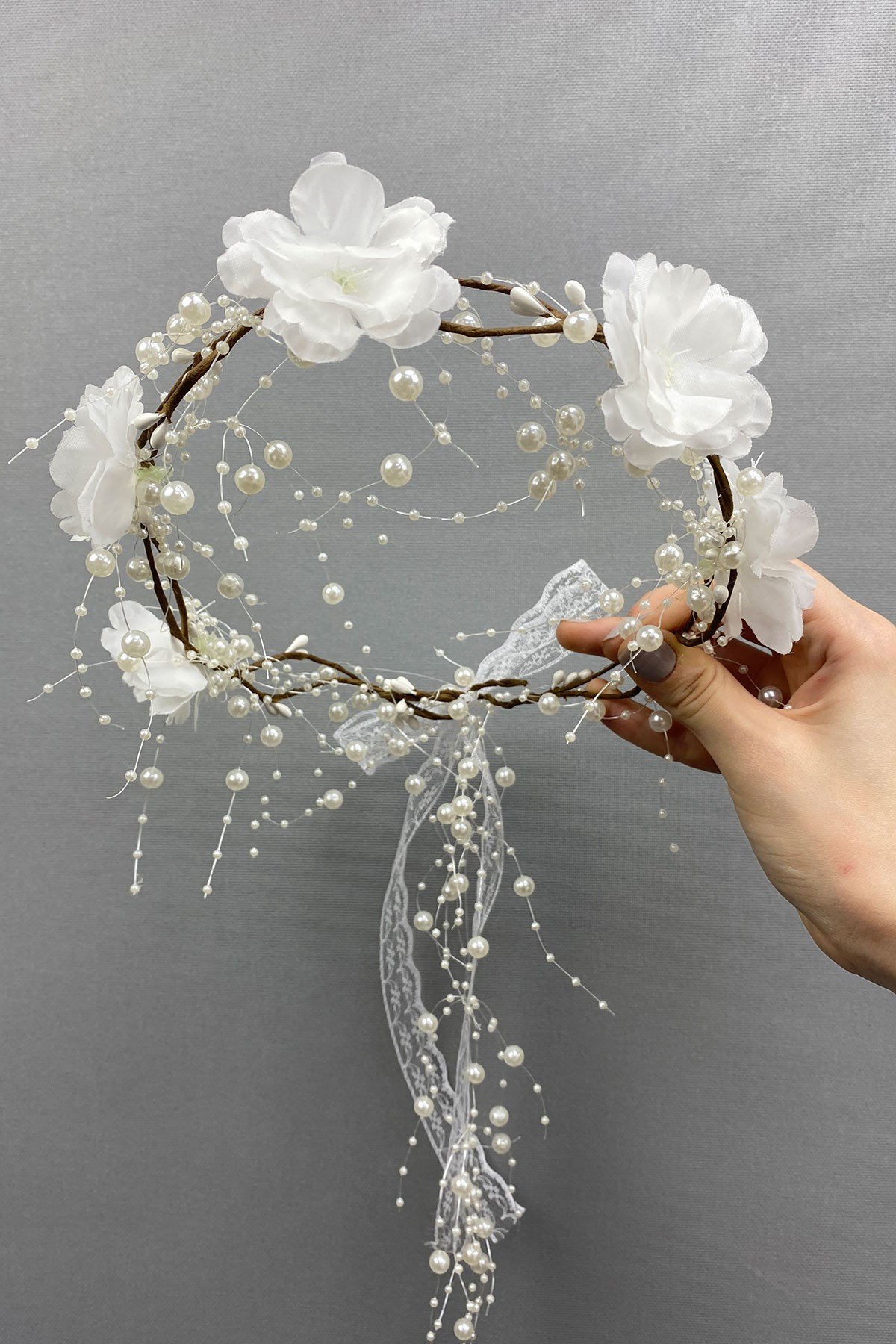 İncili Çiçekli Özel Tasarım Gelin Tacı ve Saç Aksesuarı