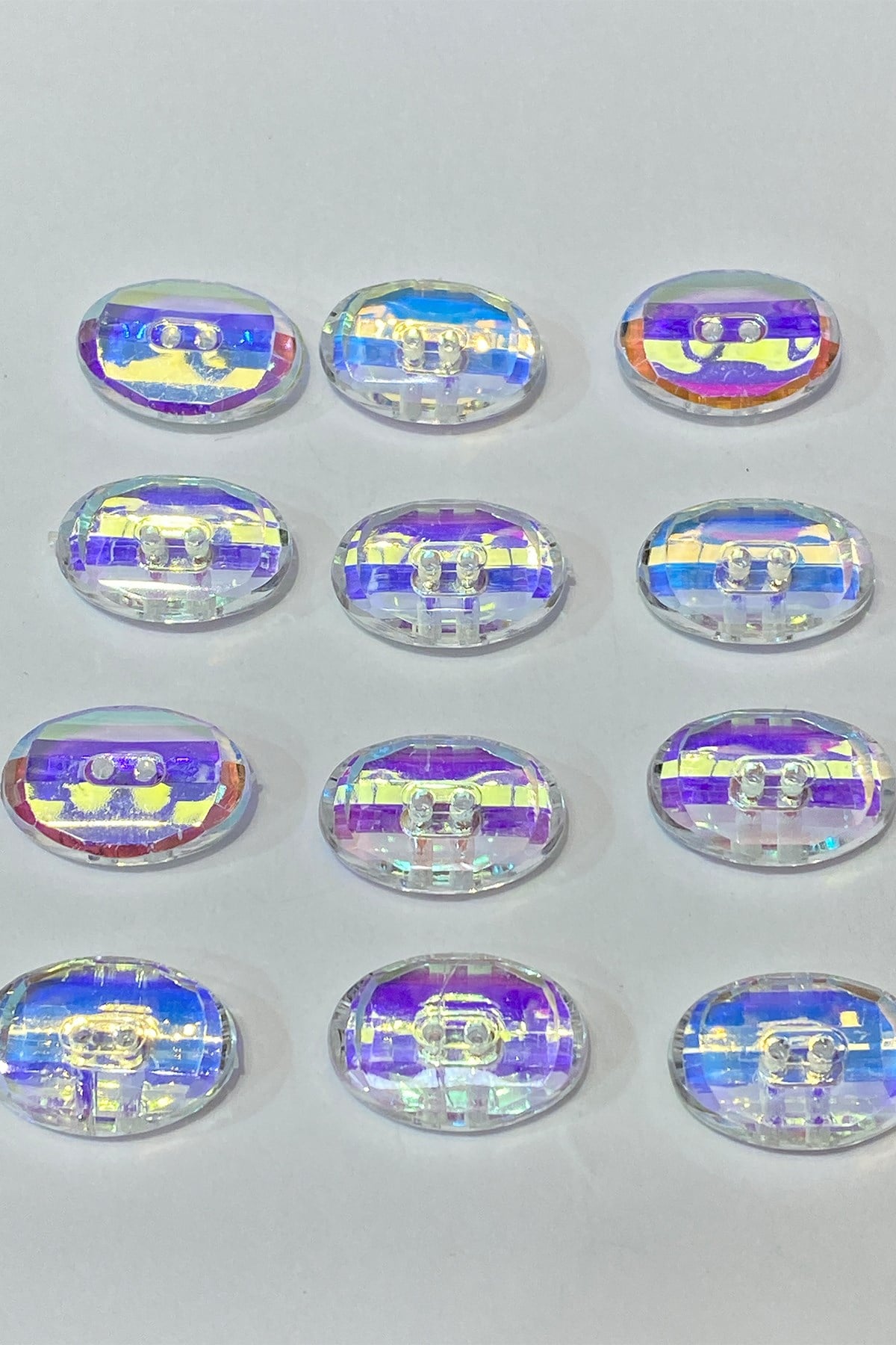 Janjanlı Ortadan Delikli Oval Düğme 10 Adet