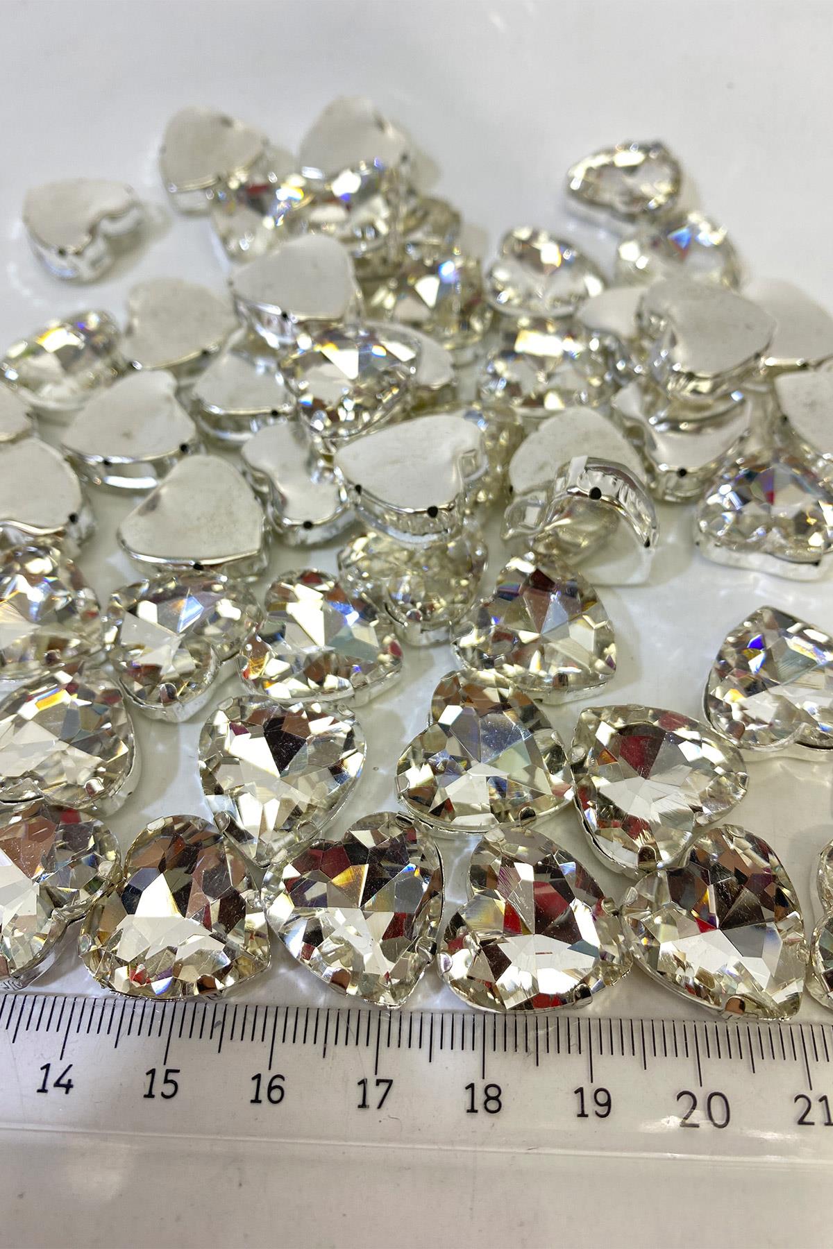 Heart Shaped Case Beyoglu Stone Stitched Crystal Beads 5 Pieces
