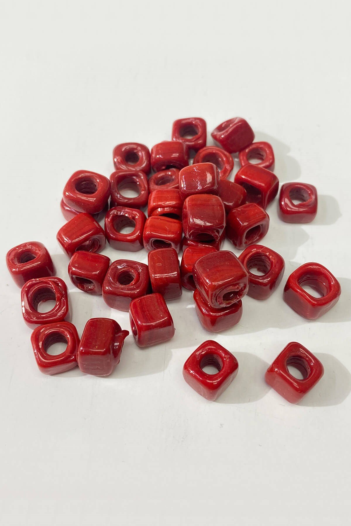 Kare Cam Boncuk Kolye ve Bileklik Ucu 5 Adet Kırmızı