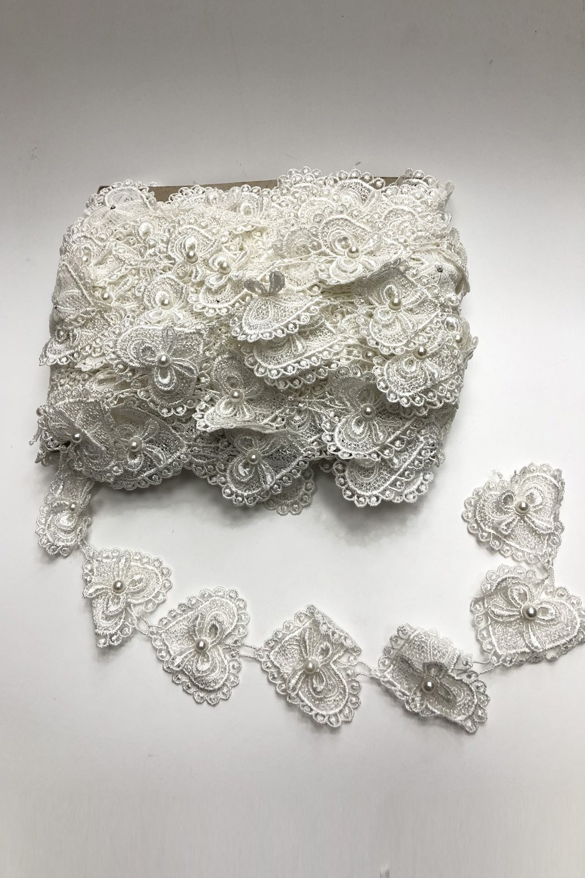 Off White 3D Heart Pattern Ribbon