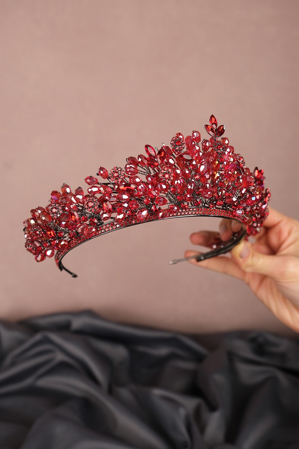 Red Akbahar Bride and Henna Crown