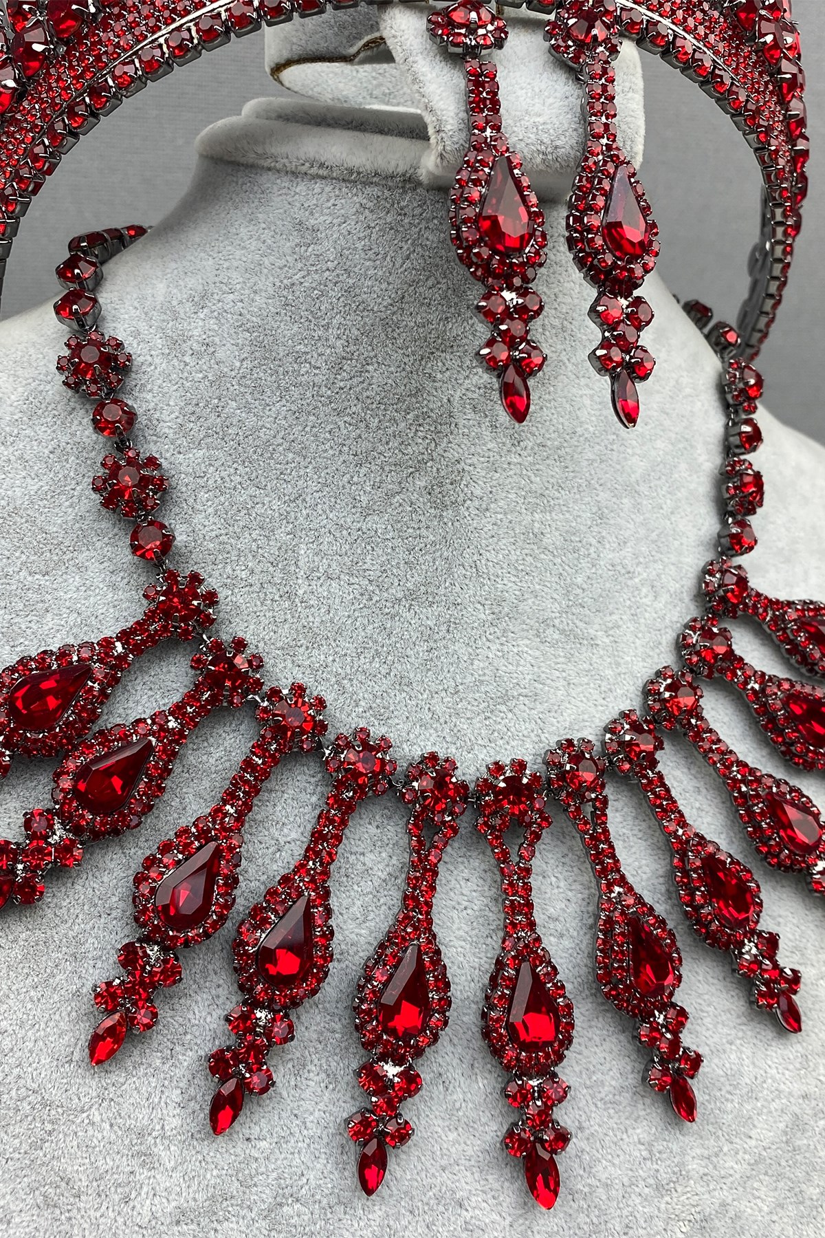Red Anteras Bridal Henna Crown and Necklace Set