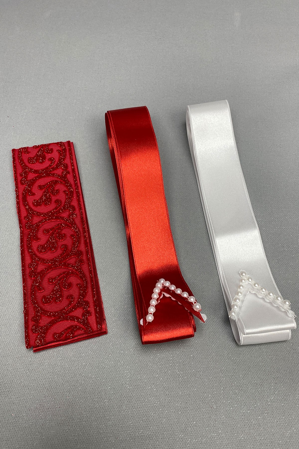 Kırmızı Beyaz Takı Kurdele Seti ve Gelin Bel Kuşağı
