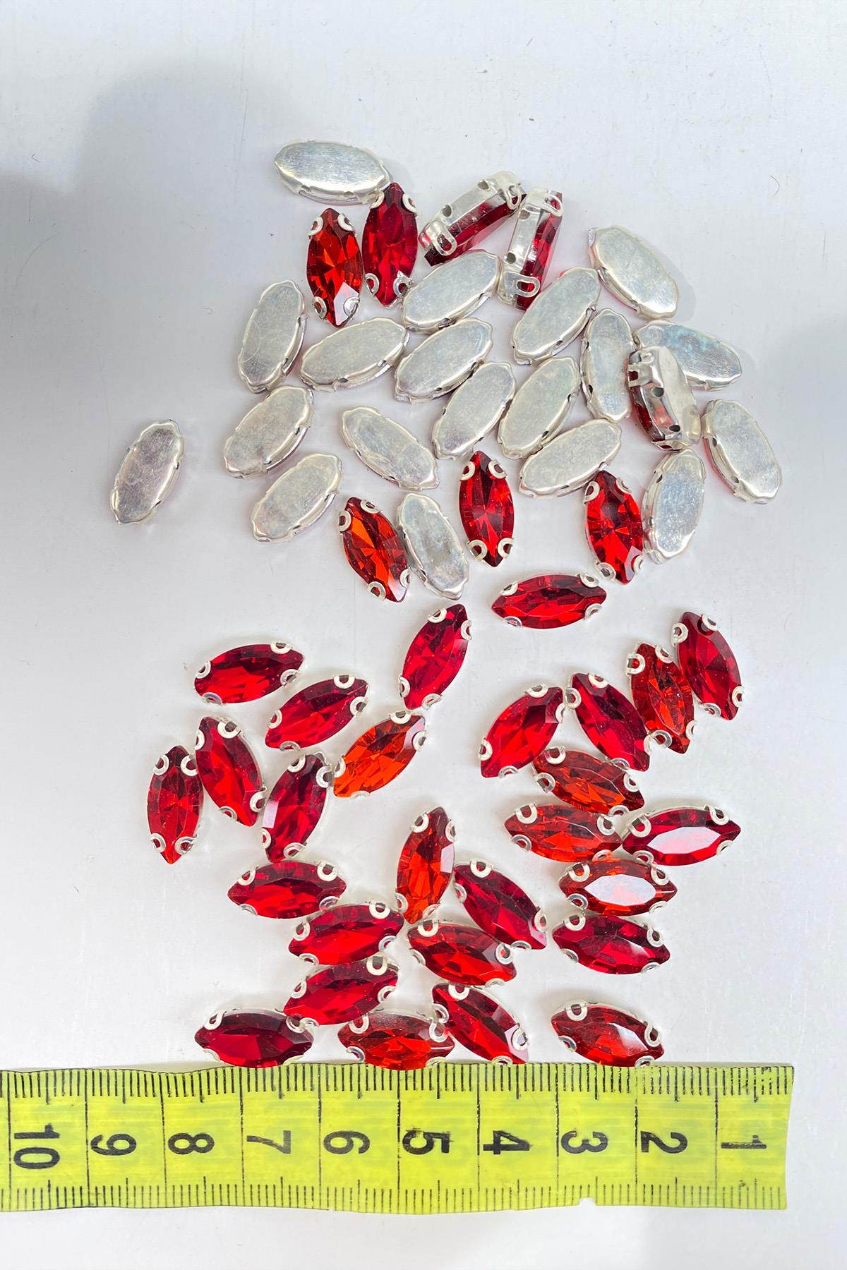 Kırmızı Kasalı Dikme Parlak Cam Mekik Boncuk 10 Adet