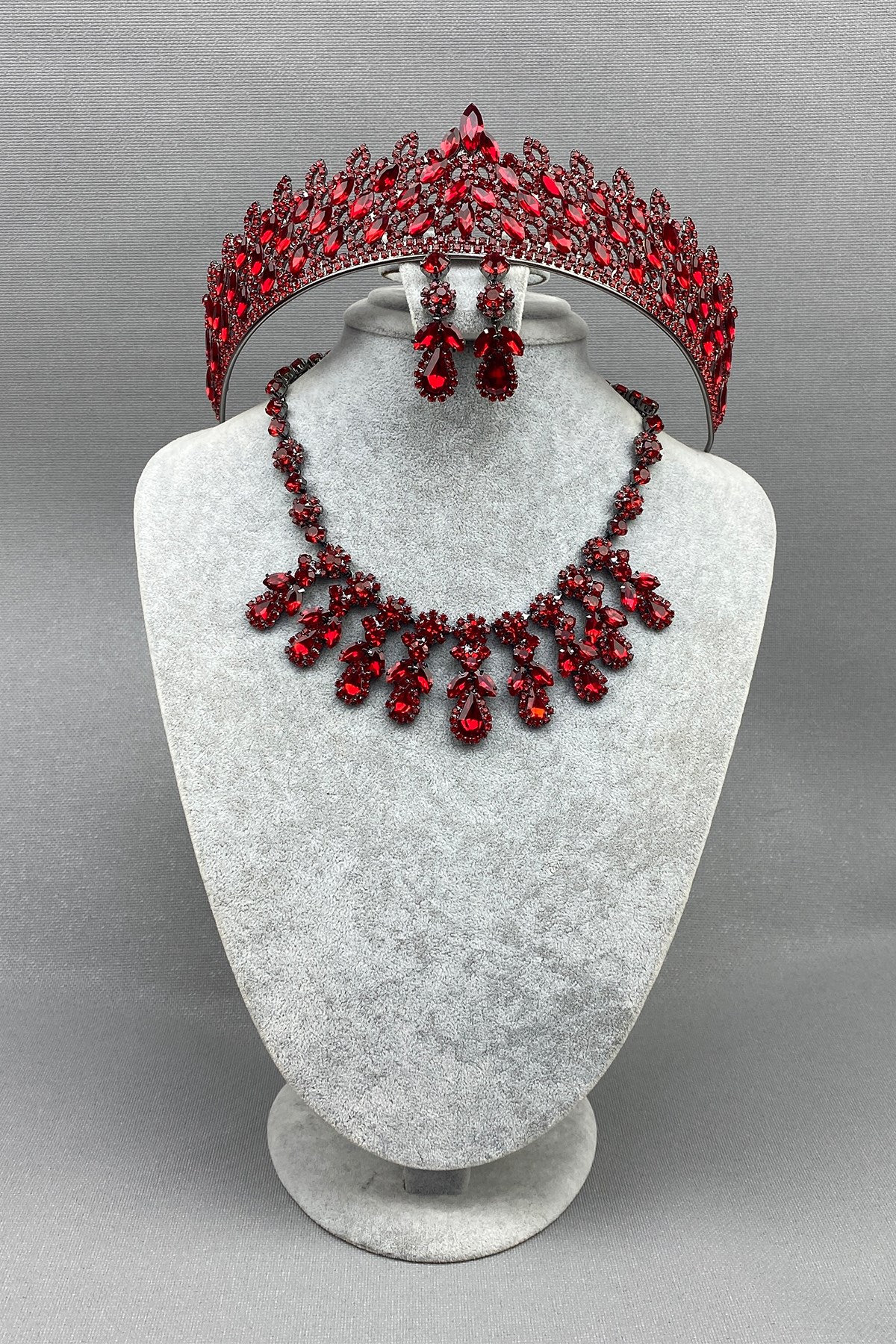 Red Mia Bridal Henna Crown and Necklace Set