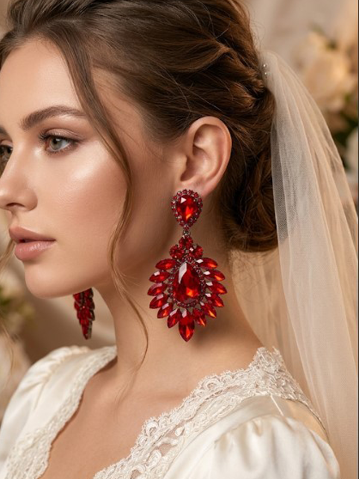 Kırmızı Rengi Iris Damla Mekikli Taşlı Abiye Lüx Gelin Küpesi 