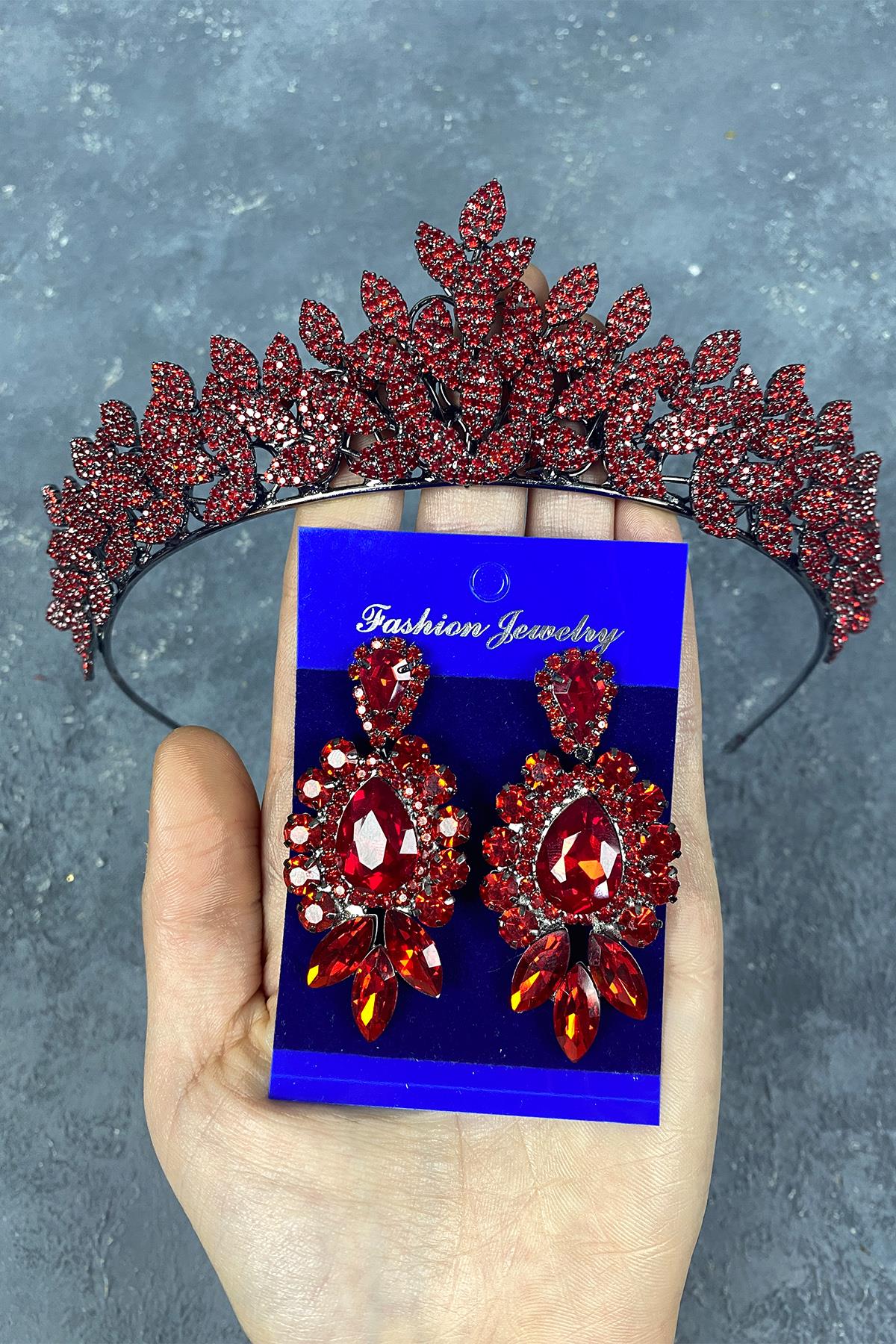 حنة العرسان الأحمر سارة تيارا والقرط