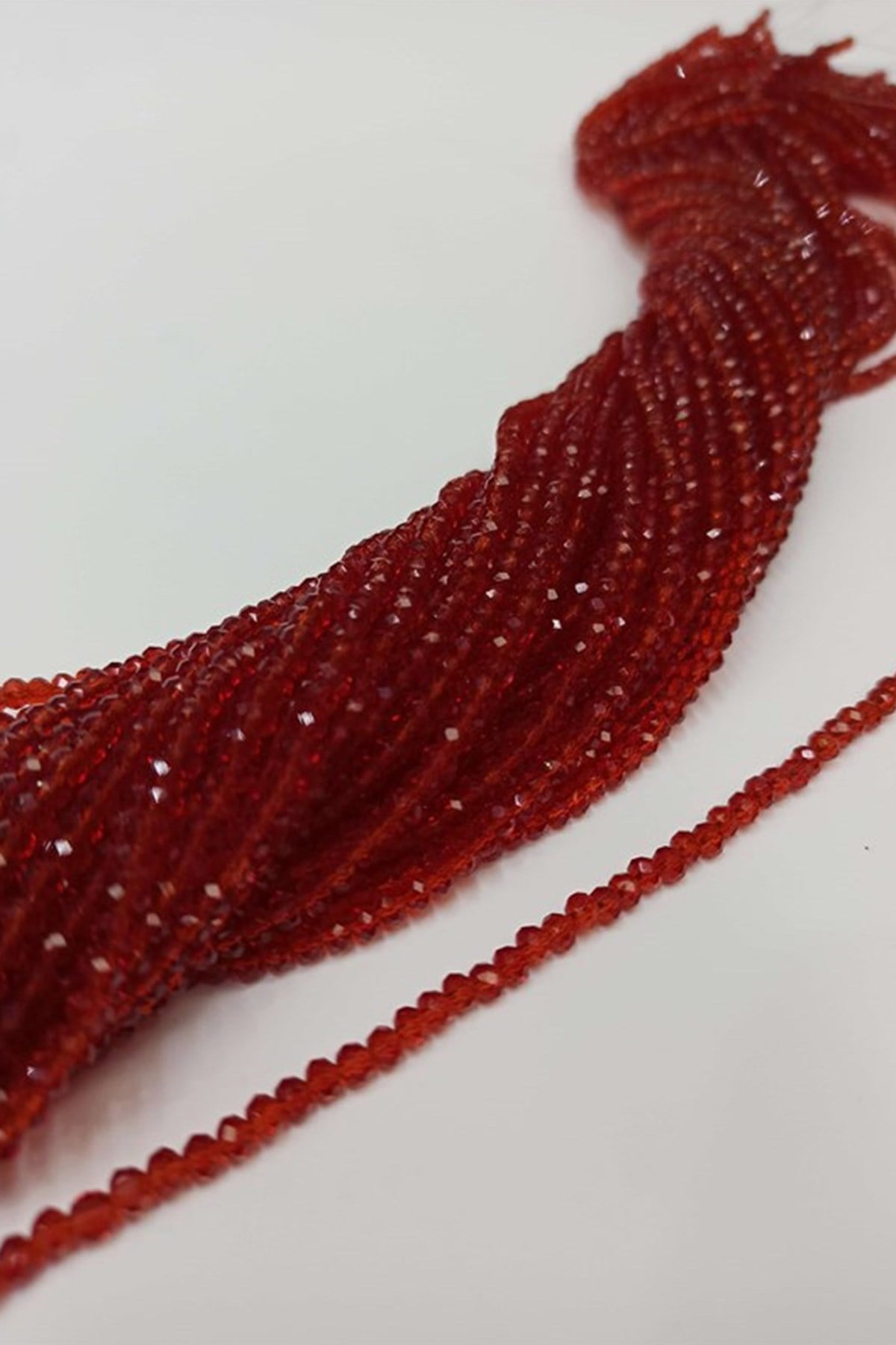 Koyu Kırmızı Kristal Boncuk 4 mm