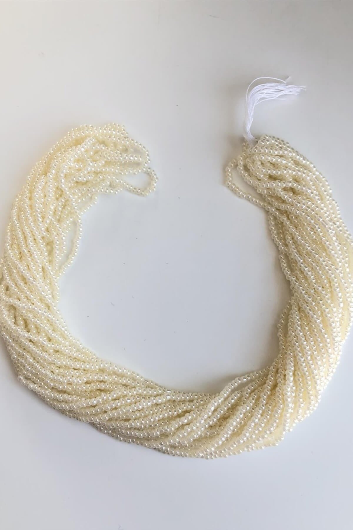 Krem Dizi Kum Boncuk 2 mm