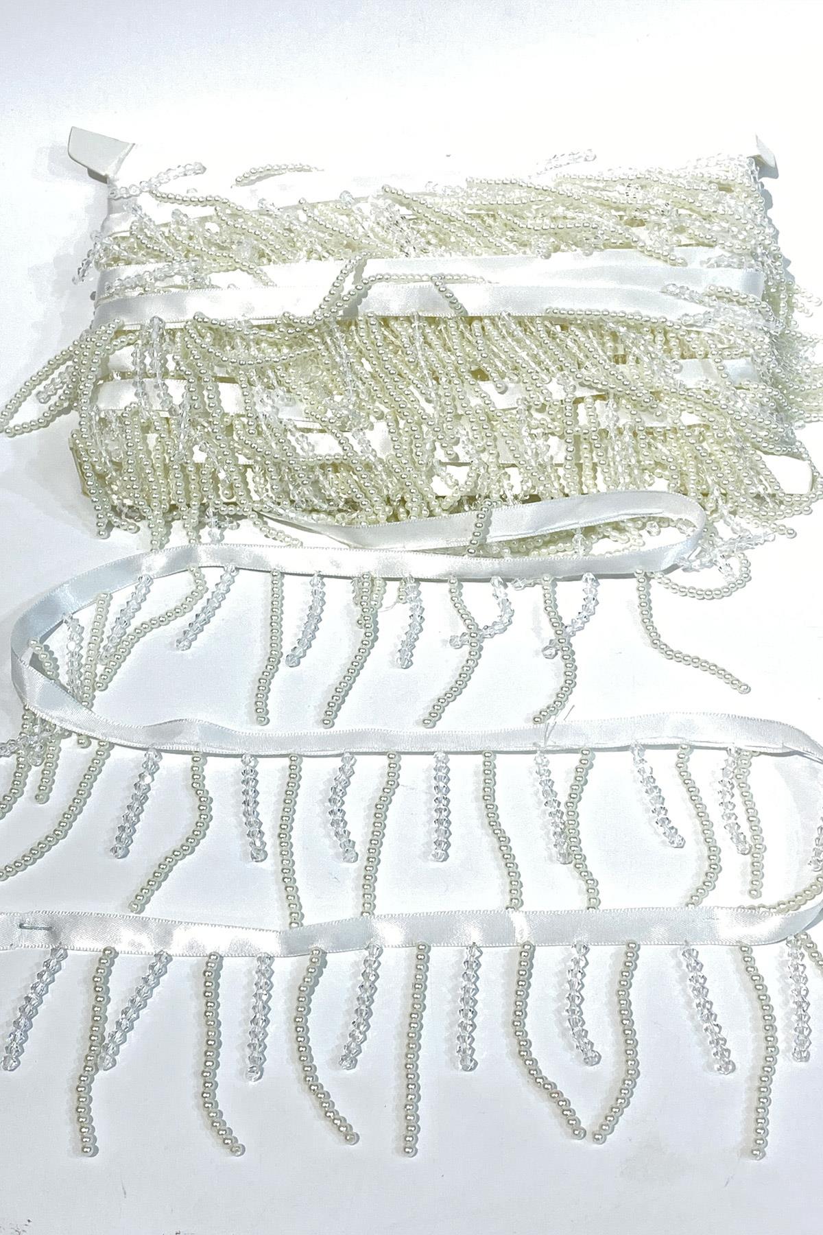 Krem Kristal Boncuk Ve İnci İşlemeli Saçak Püskül