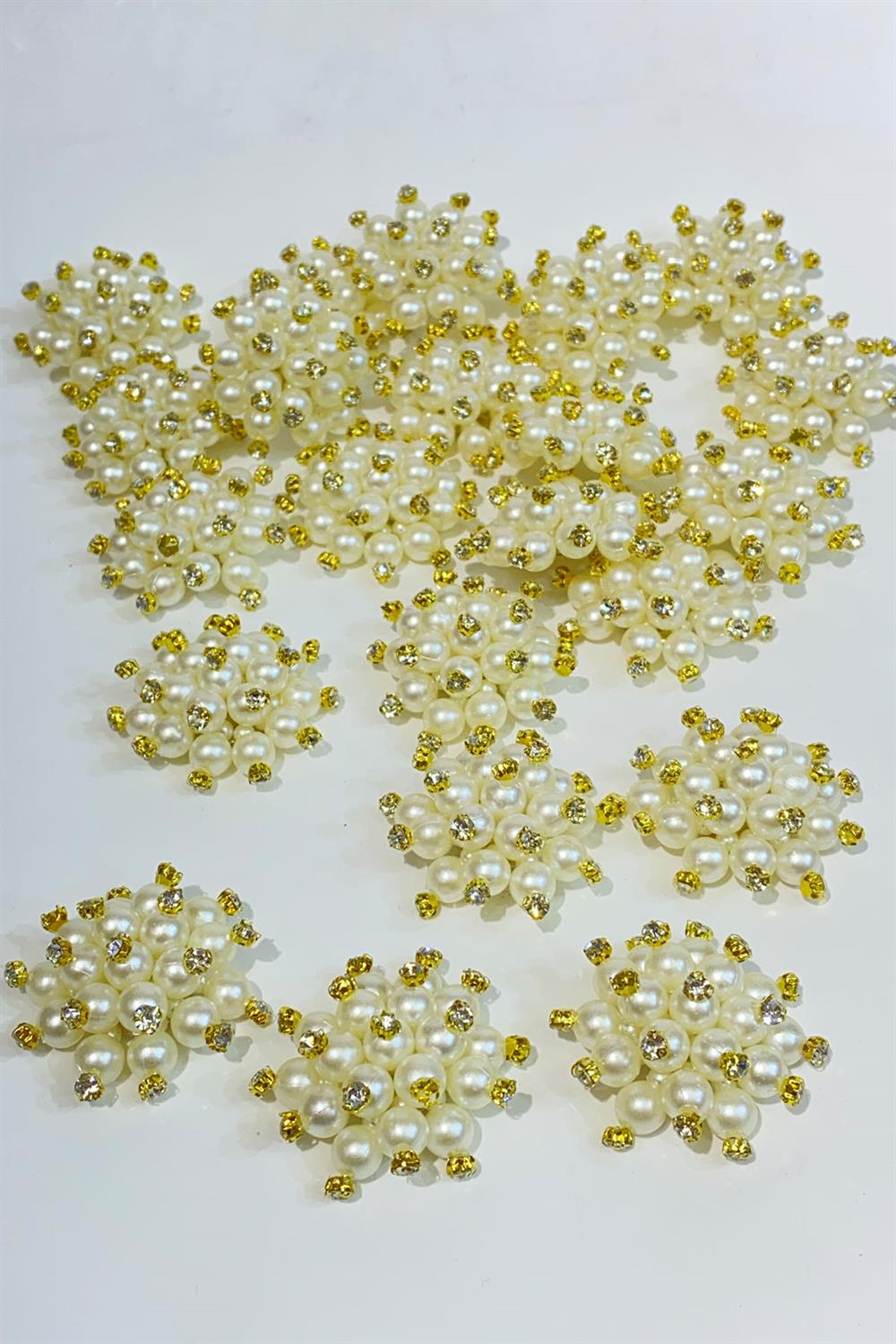 Cream Pearl and Stone Brooch