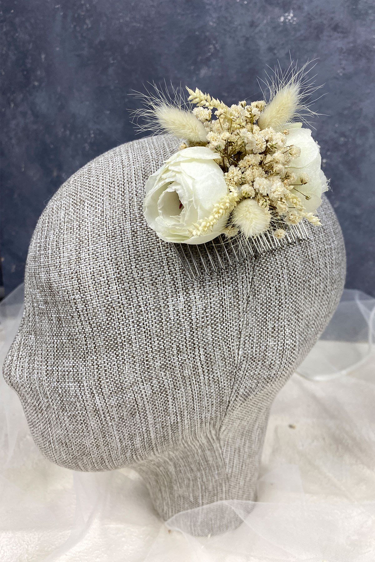 Krem Pamuk Otlu Cipso ve Yapay Çiçek Taraklı Saç Tokası Aksesuar