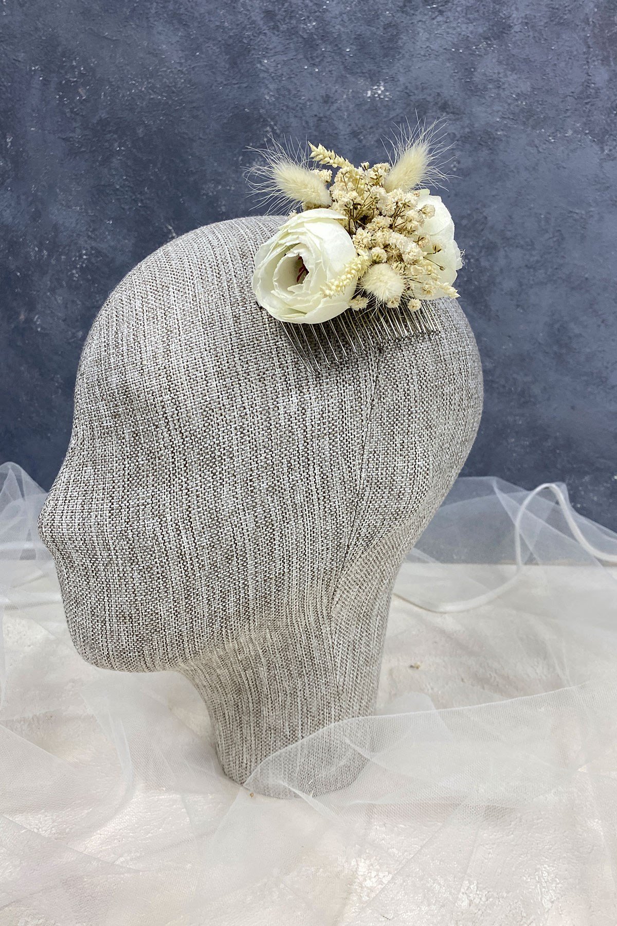 Krem Pamuk Otlu Cipso ve Yapay Çiçek Taraklı Saç Tokası Aksesuar