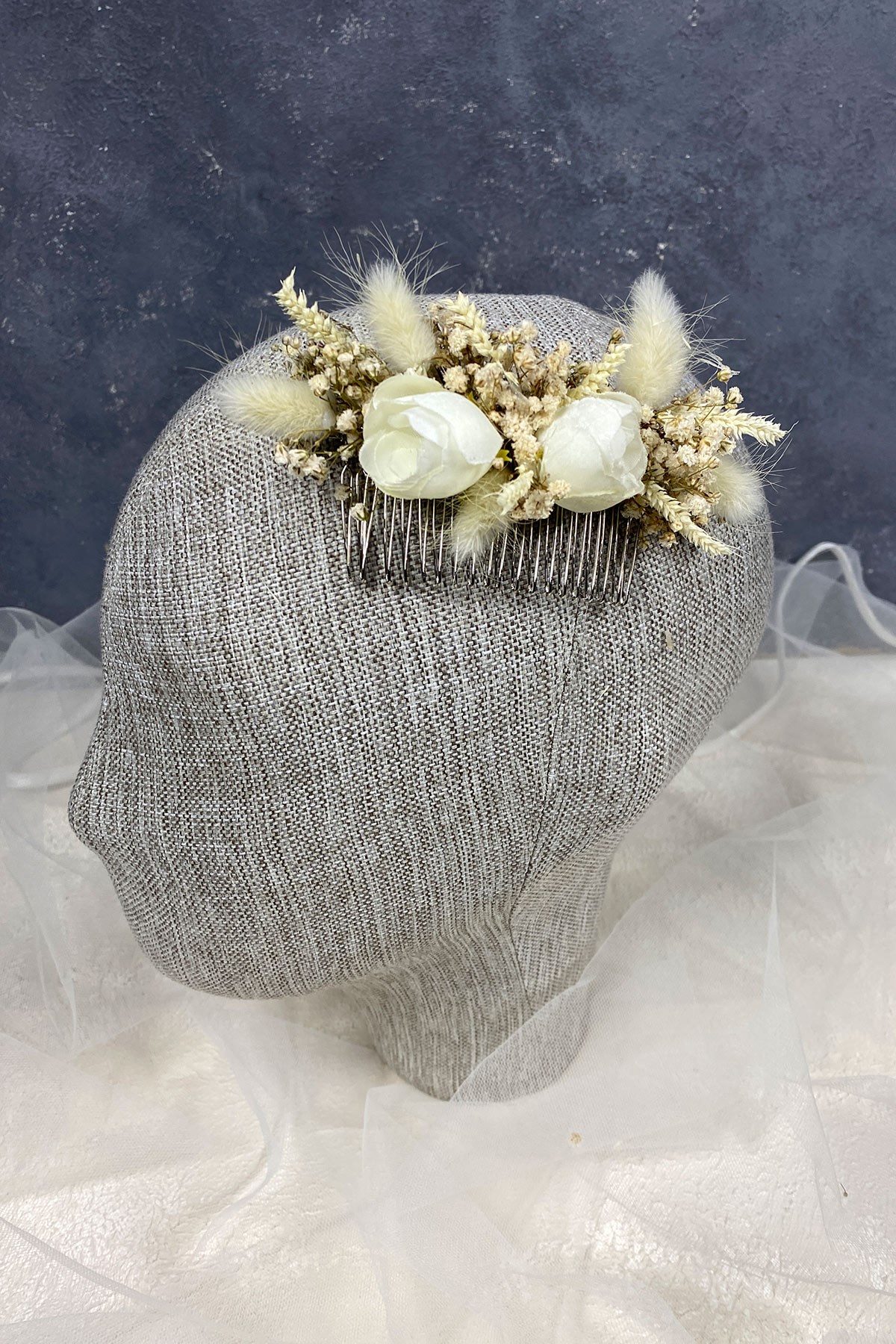 Cream Cotton Grass Chipso and Artificial Flower Comb Hairpin