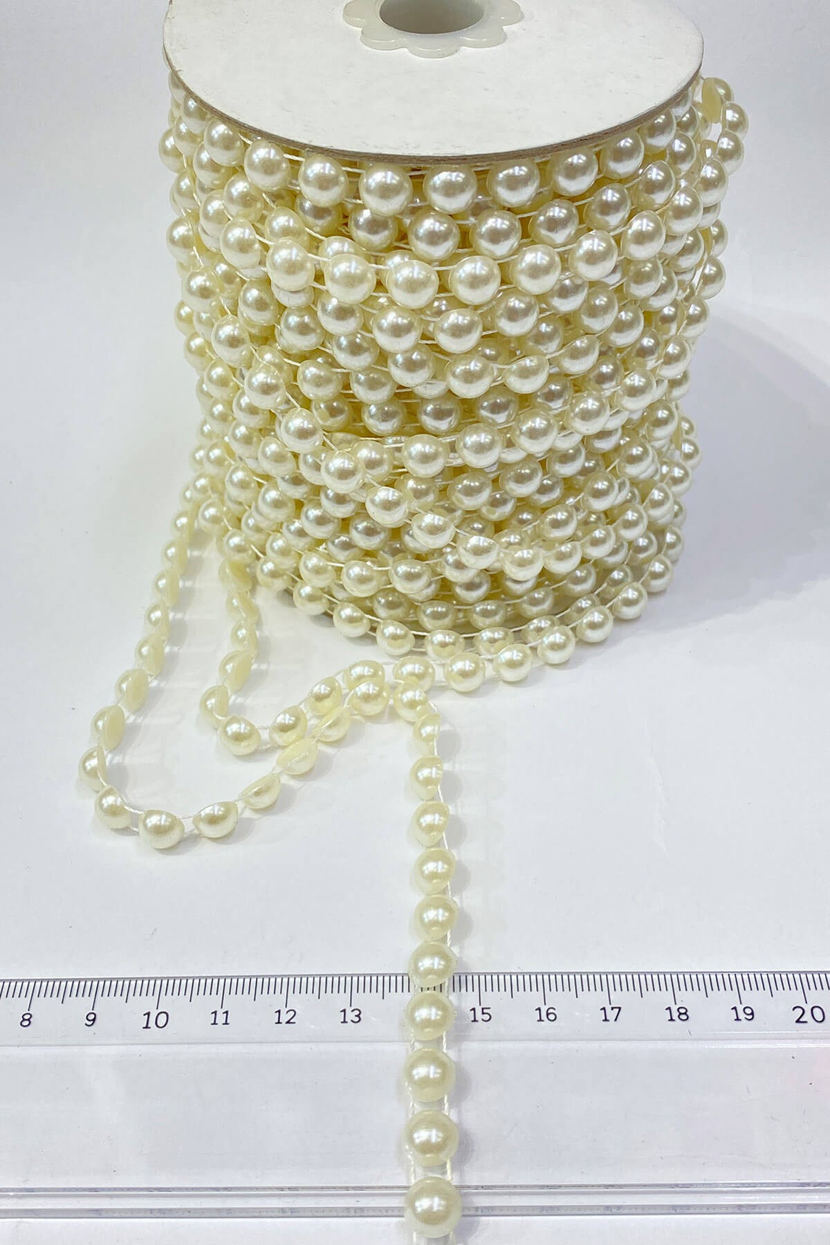 Krem Plastik Şerit Yarım İnci 8 mm 10 mt