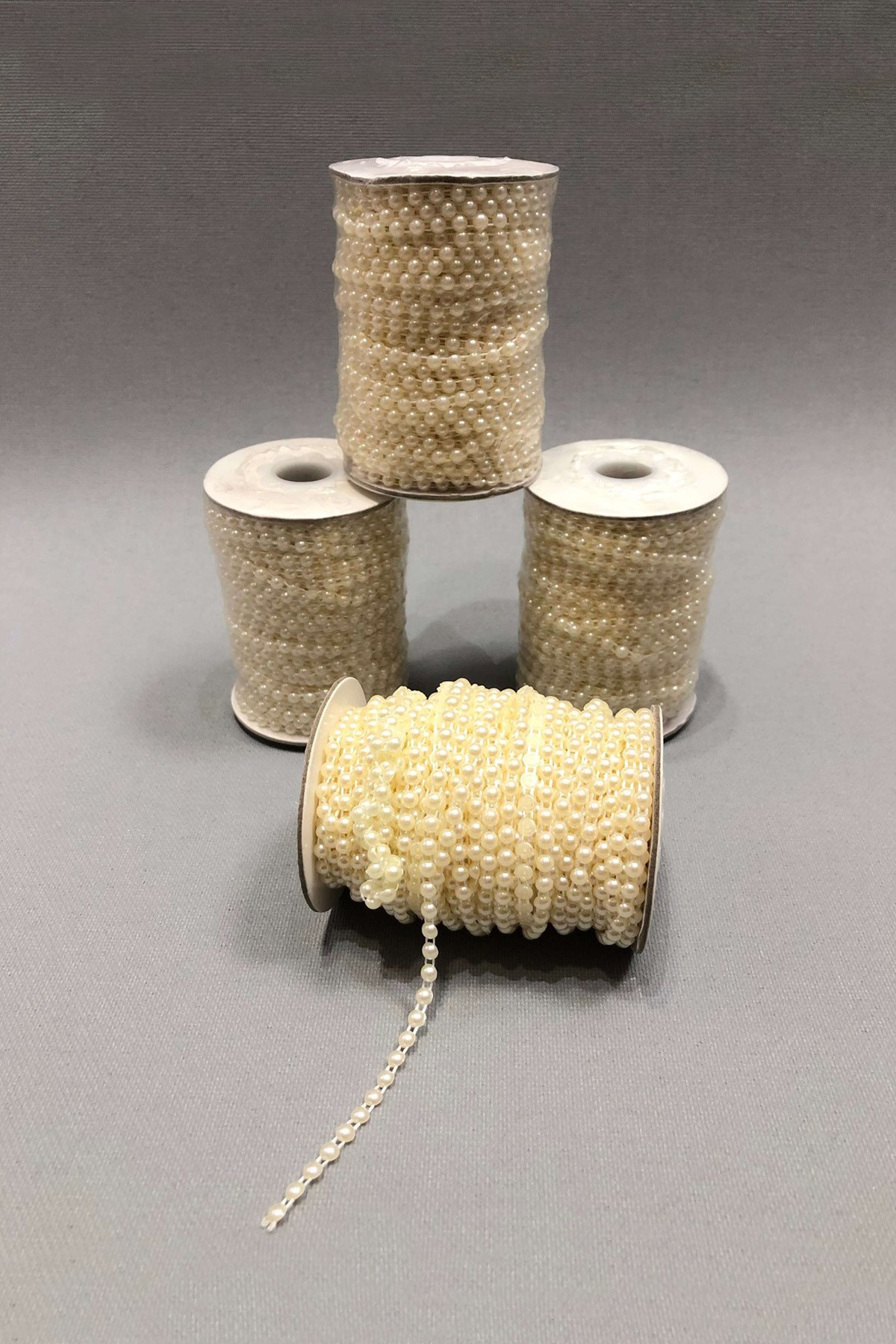Cream Lined Cut Pearl 4 mm