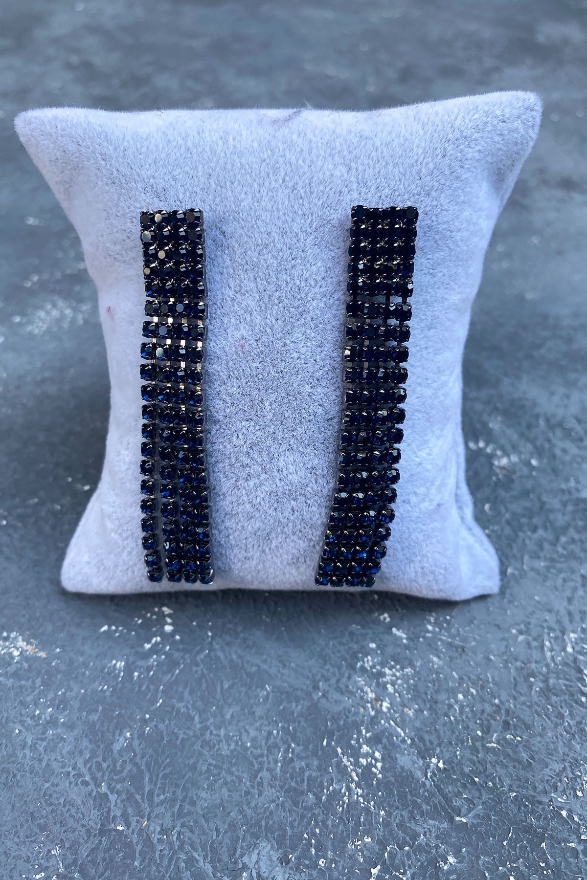 Lacivert 4 Sıra Sallantılı Abiye Küpe
