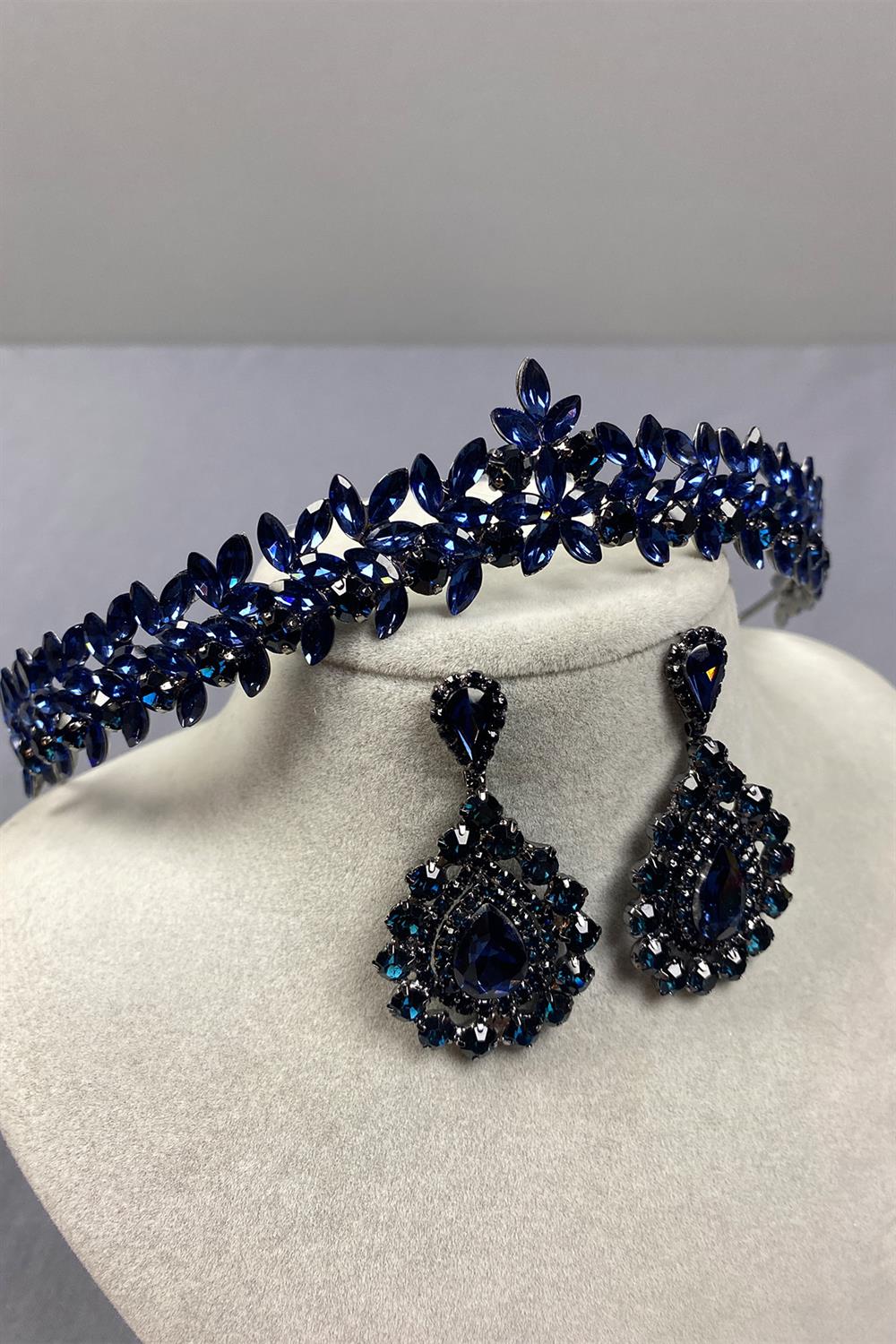 Navy Blue Thin Elegant Vera Bridal Henna Crown and Drop Shuttle Earrings