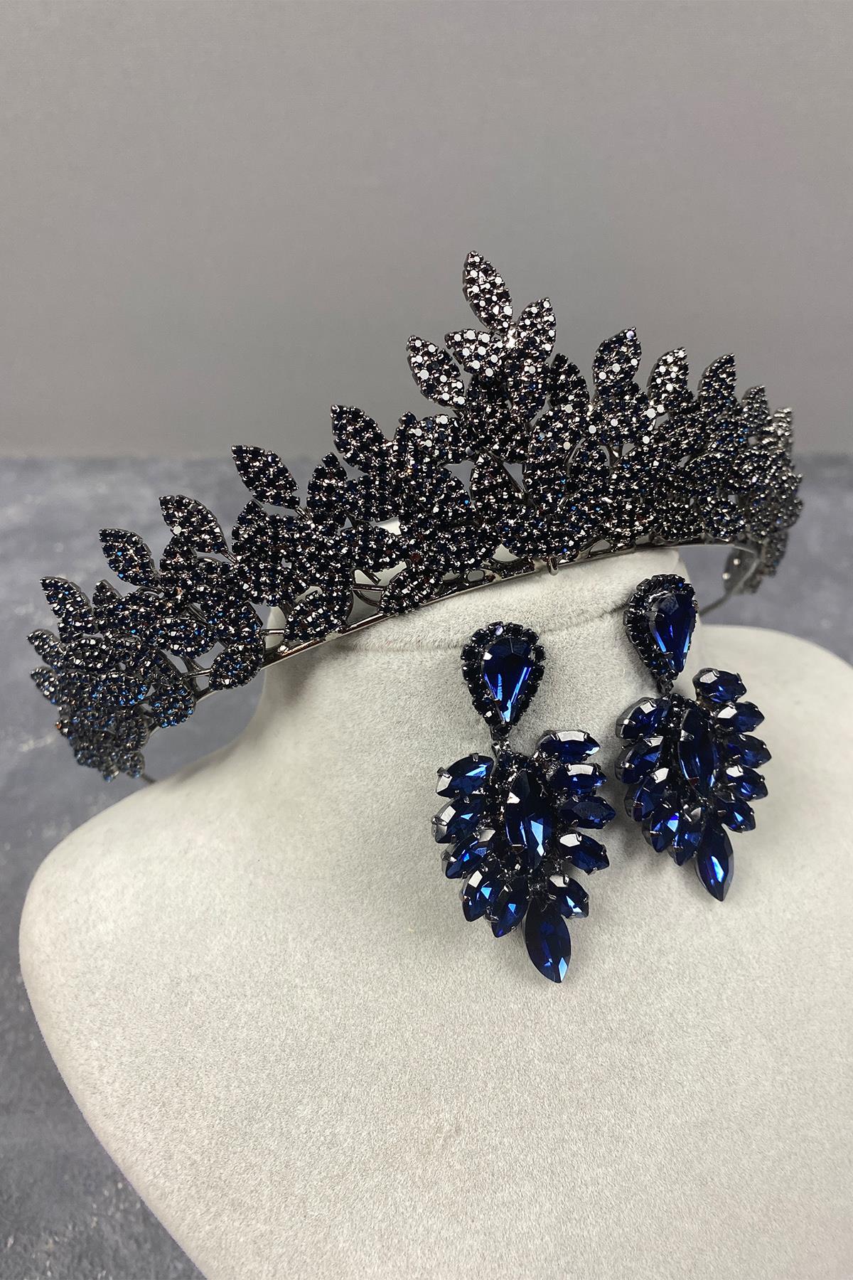 أزرق كحلي Sara Dense Stone Wedding Henna Tiara and Stud Earrings Set