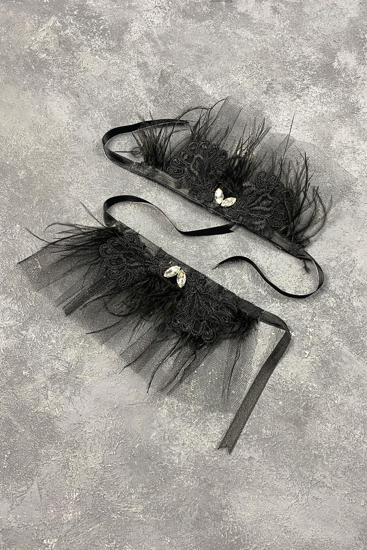 Lavin Lace Feathered Couple Bridal Bracelet Hand Accessory