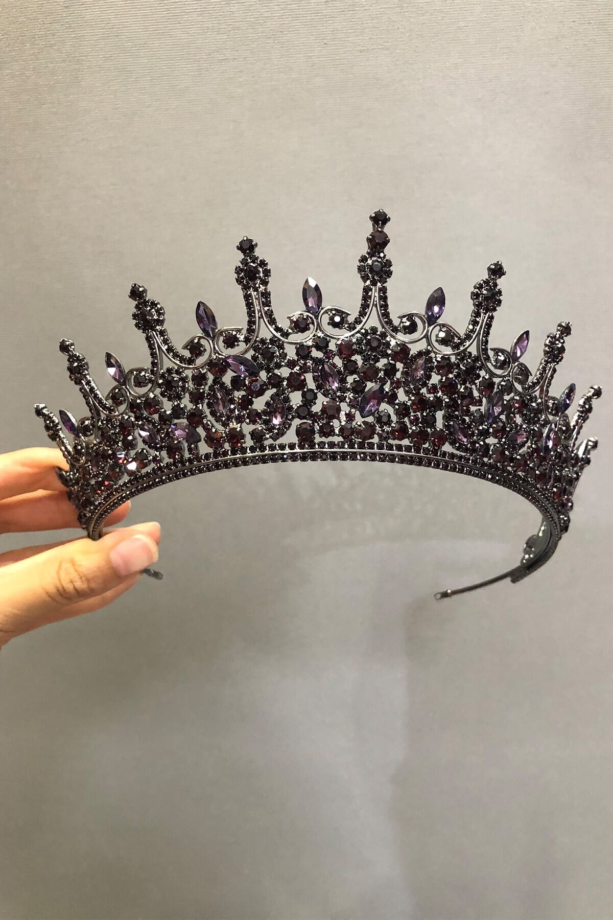 Leonis Model Purple Bridal Henna Tiara and Earring