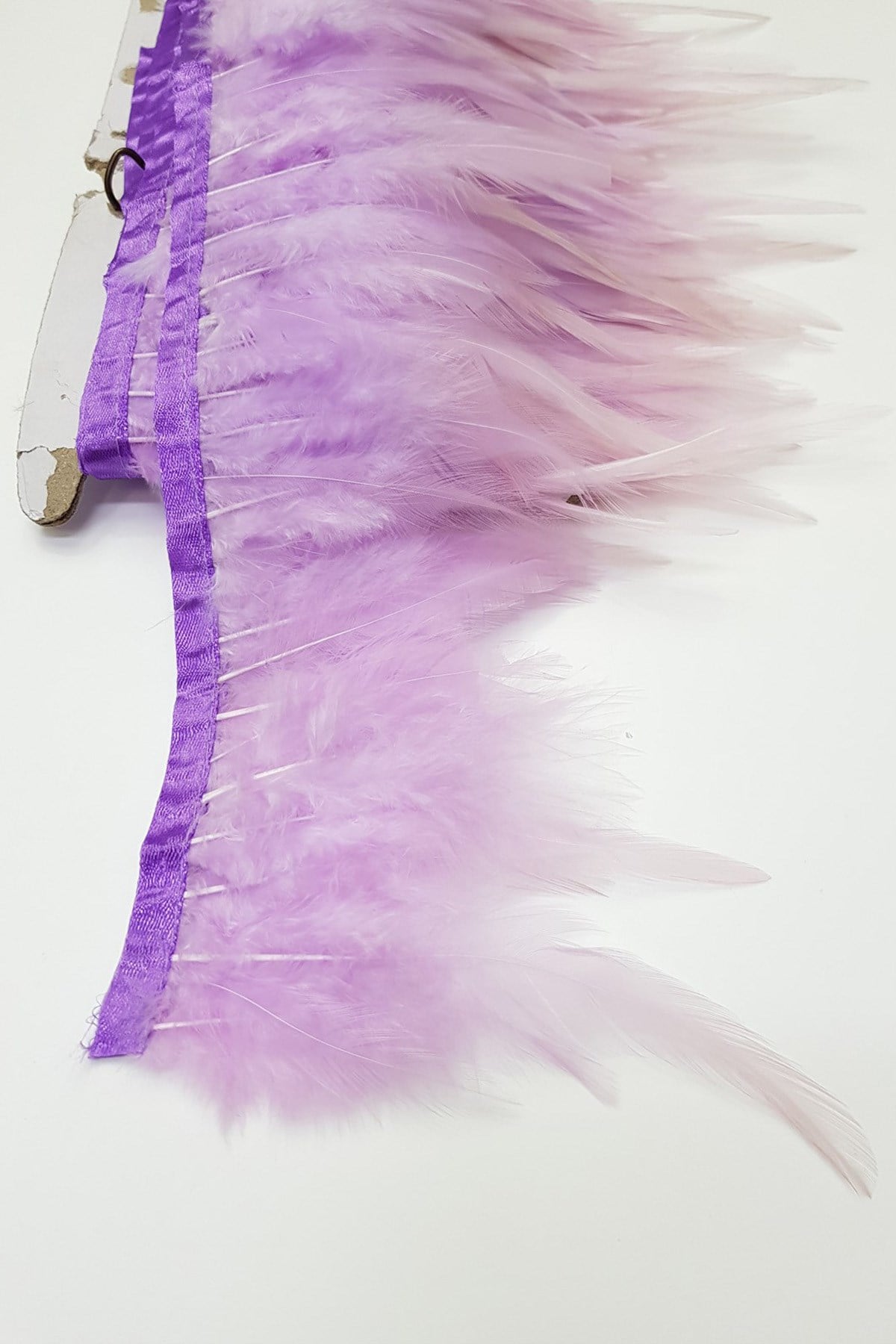 Lilac Rooster Feather 1 mt