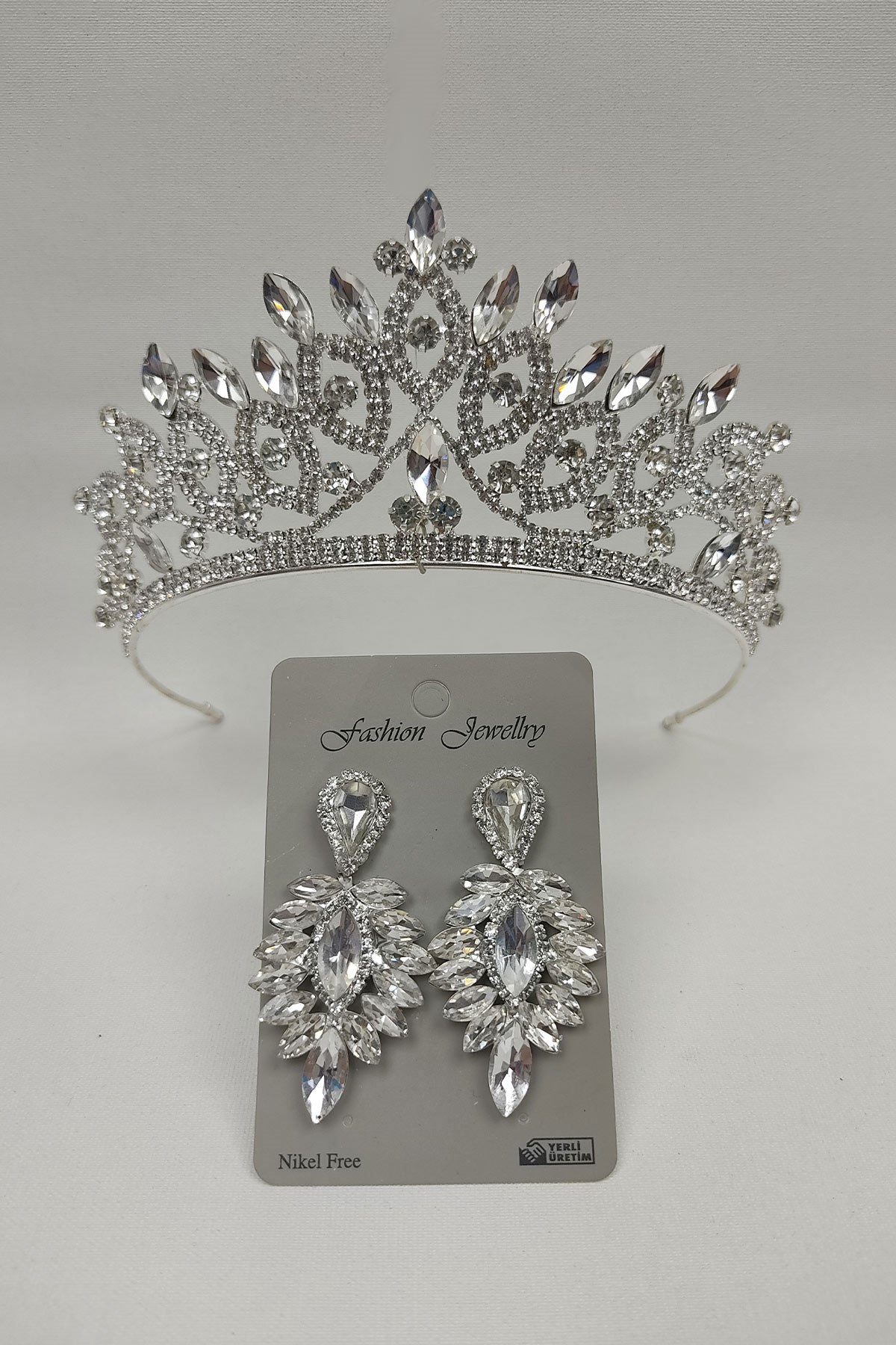 Lilya Model Bridal Crown And Drop Stone Earrings
