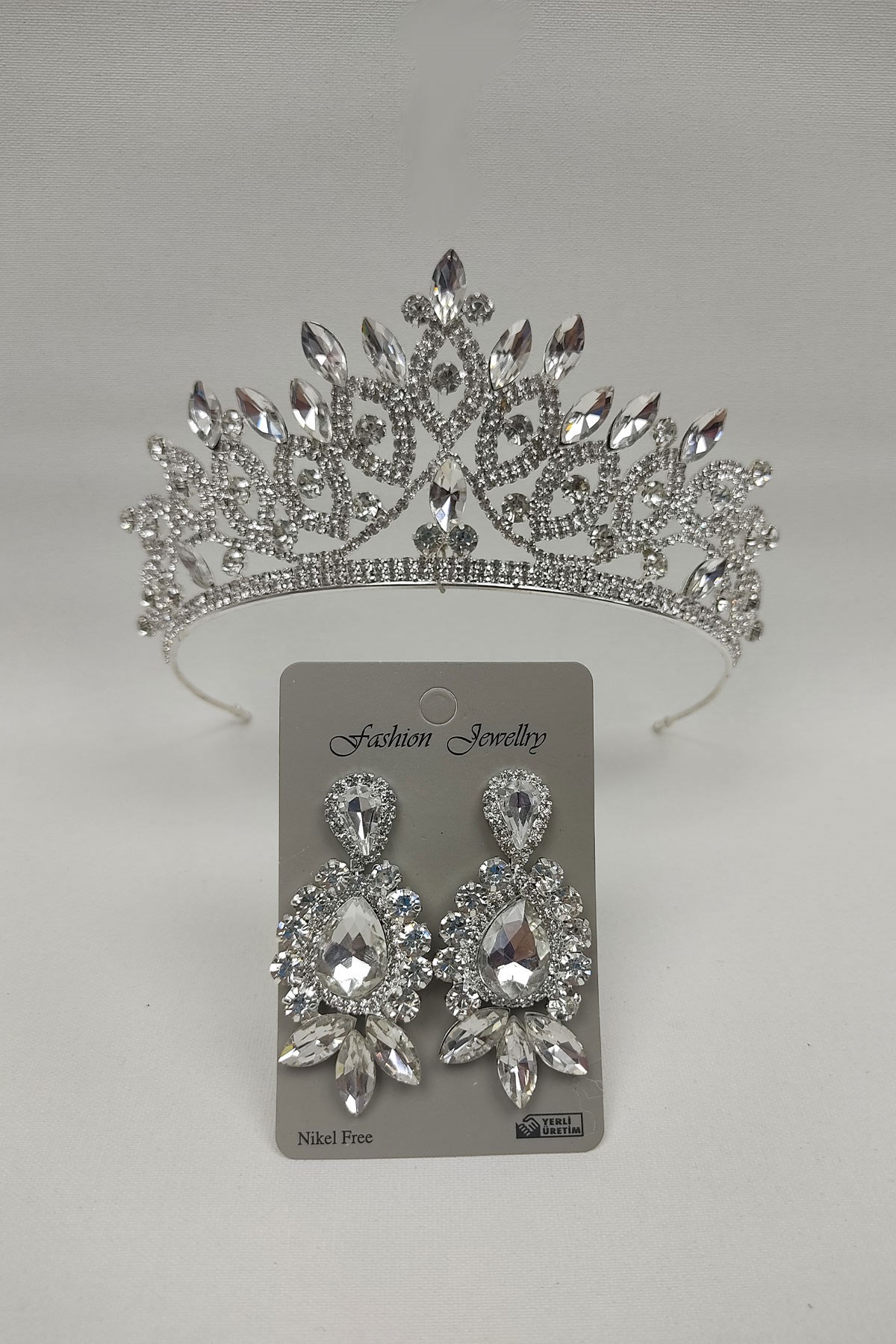 Lilya Model Bridal Crown And Stud Earrings With Drop Stone