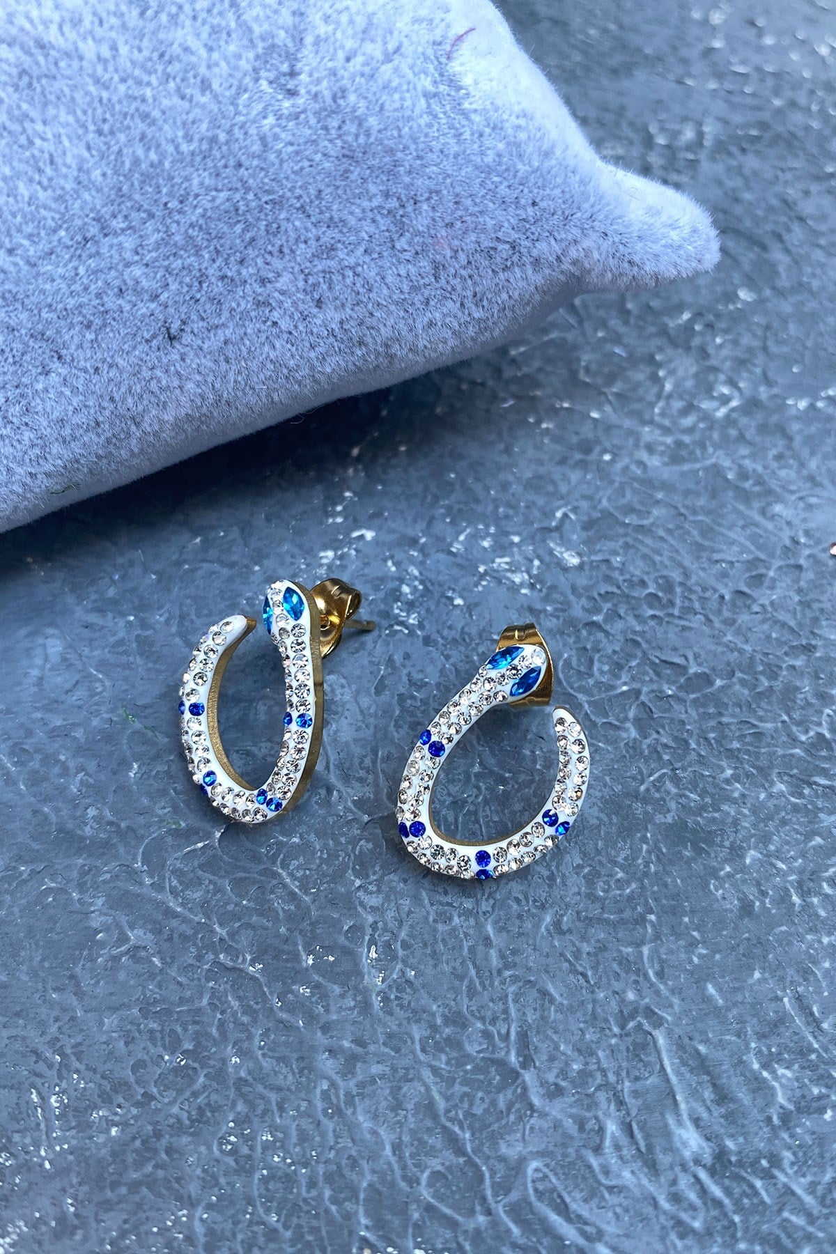 Blue Silver Snake Detailed Stone Earrings