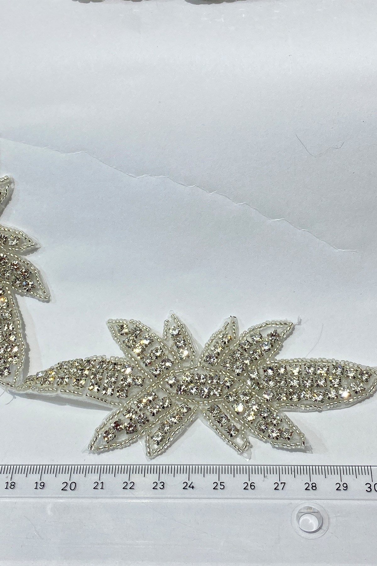 Shuttle Pattern Iron-on Border Strip