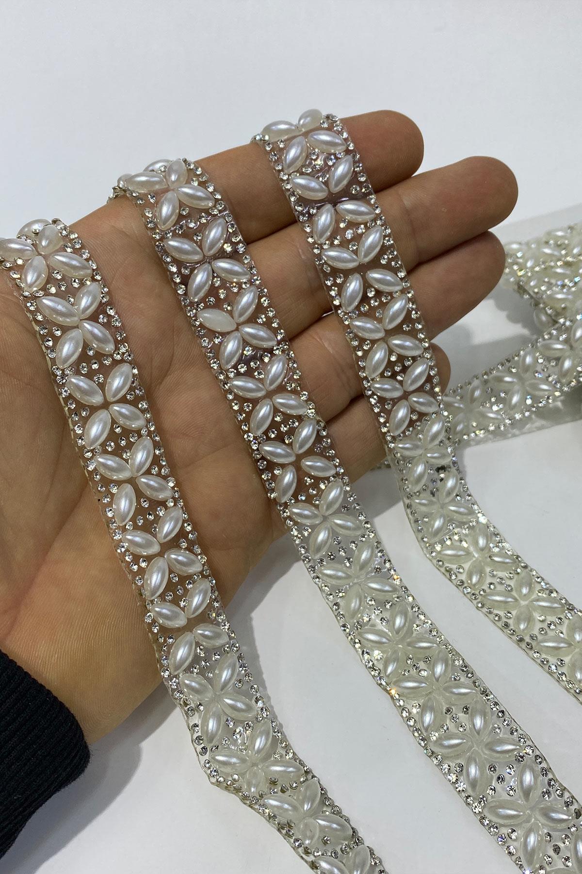 Shuttle Bead Iron-On Ribbon Applique