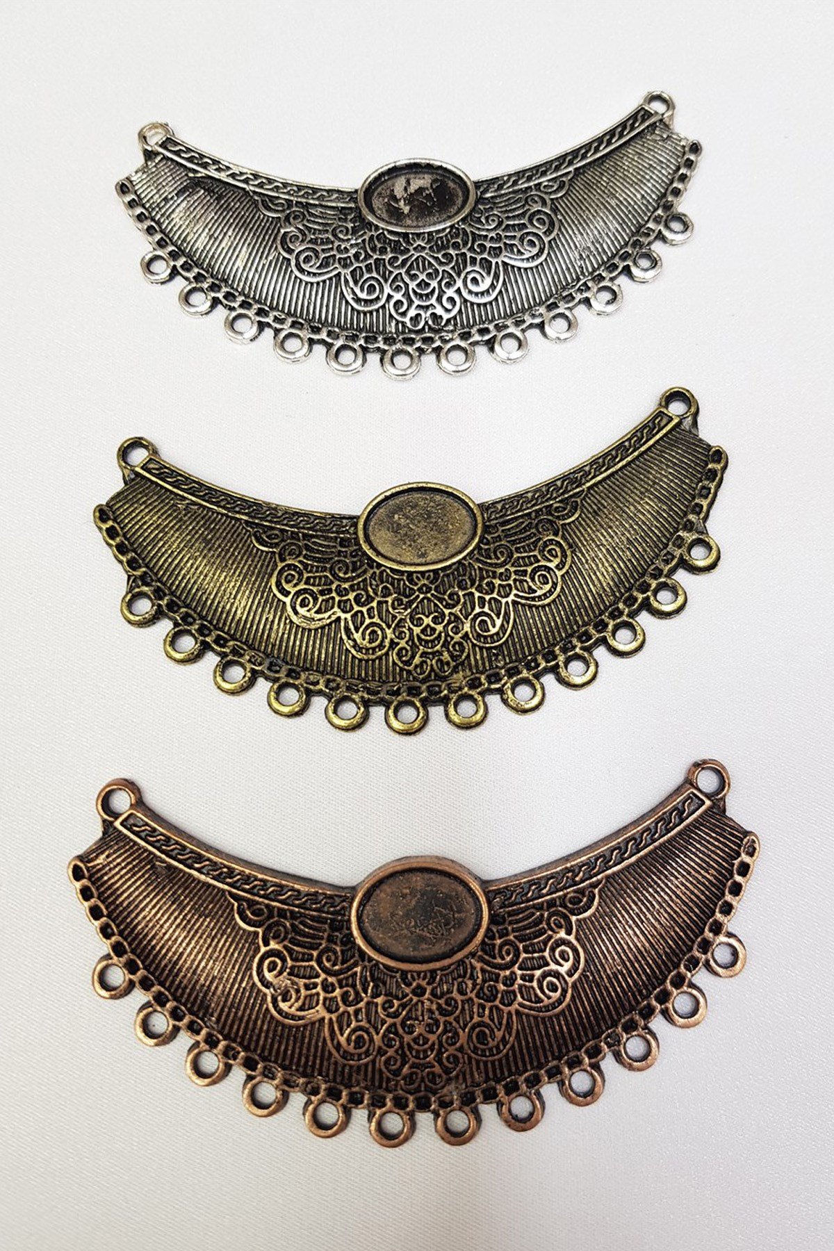 Metal Needle Lace Apparatus 01