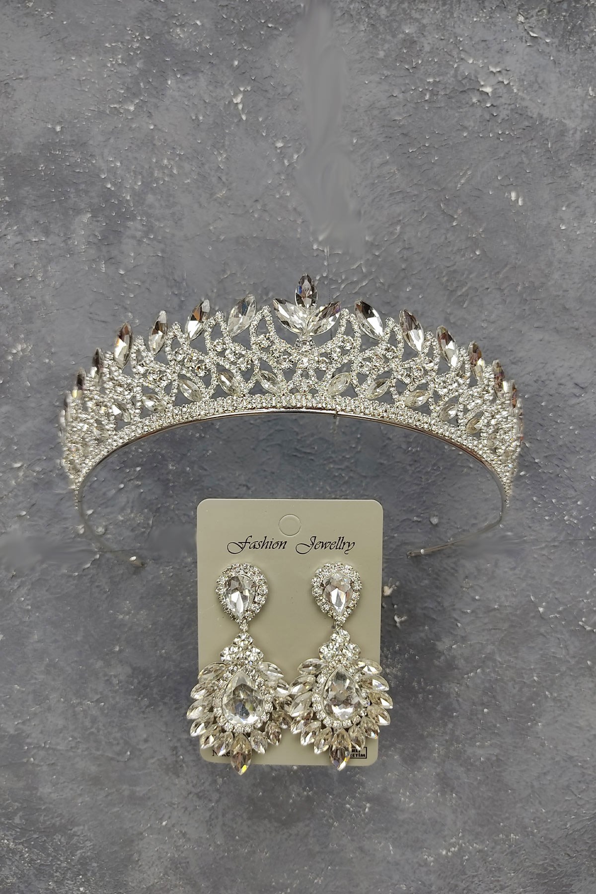 Neva Model Bridal Crown And Drop Stud Earrings
