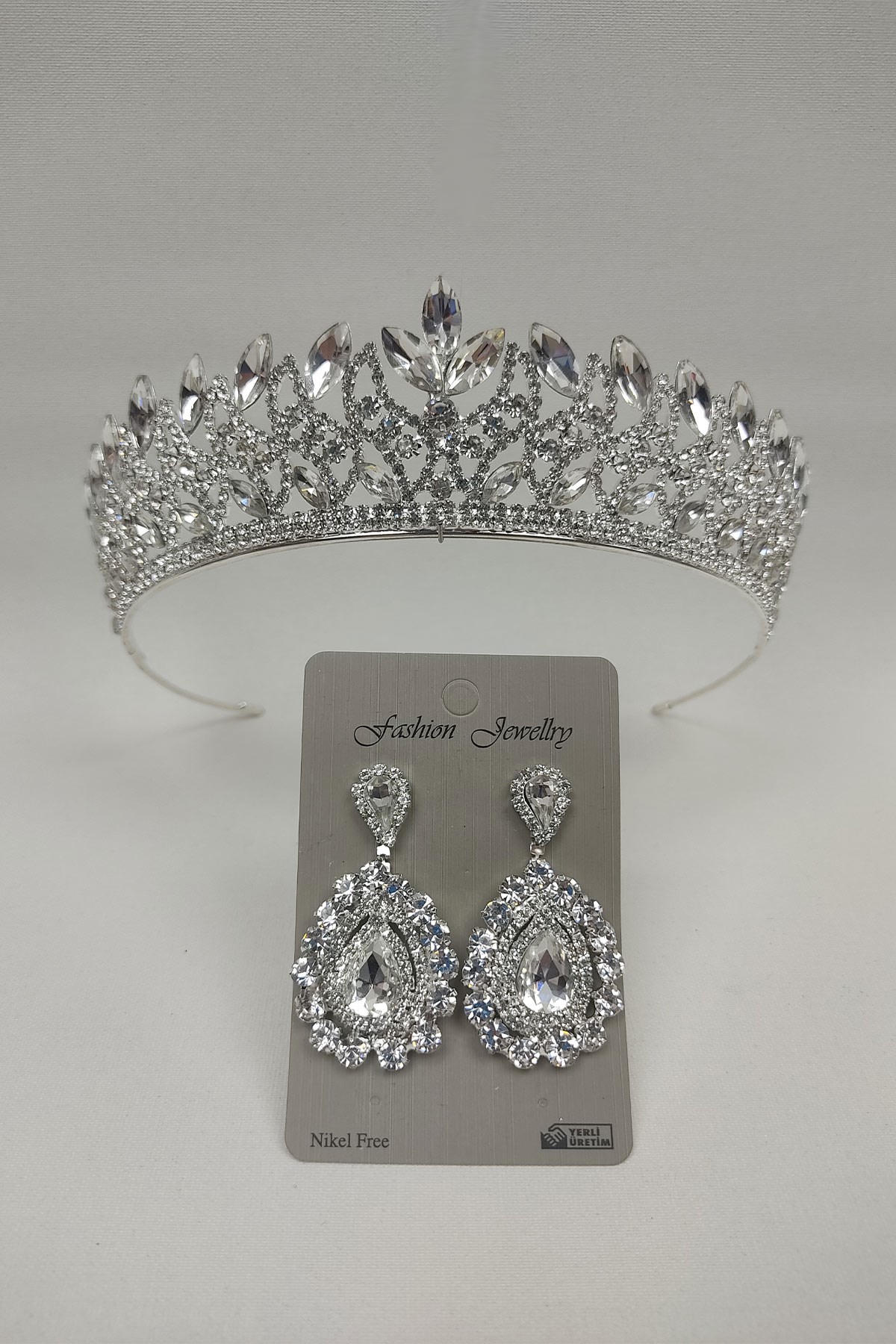 Neva Model Bridal Crown And Studded Earrings