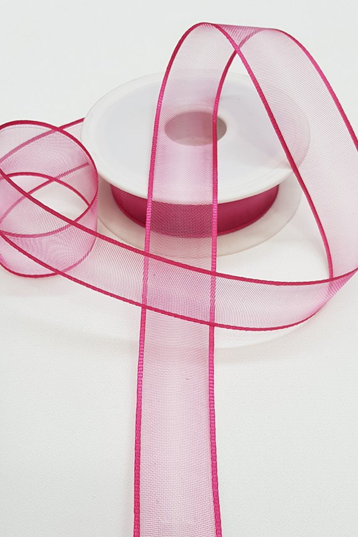 شريط أورجانزا ساتان فوشيا 2.5 سم