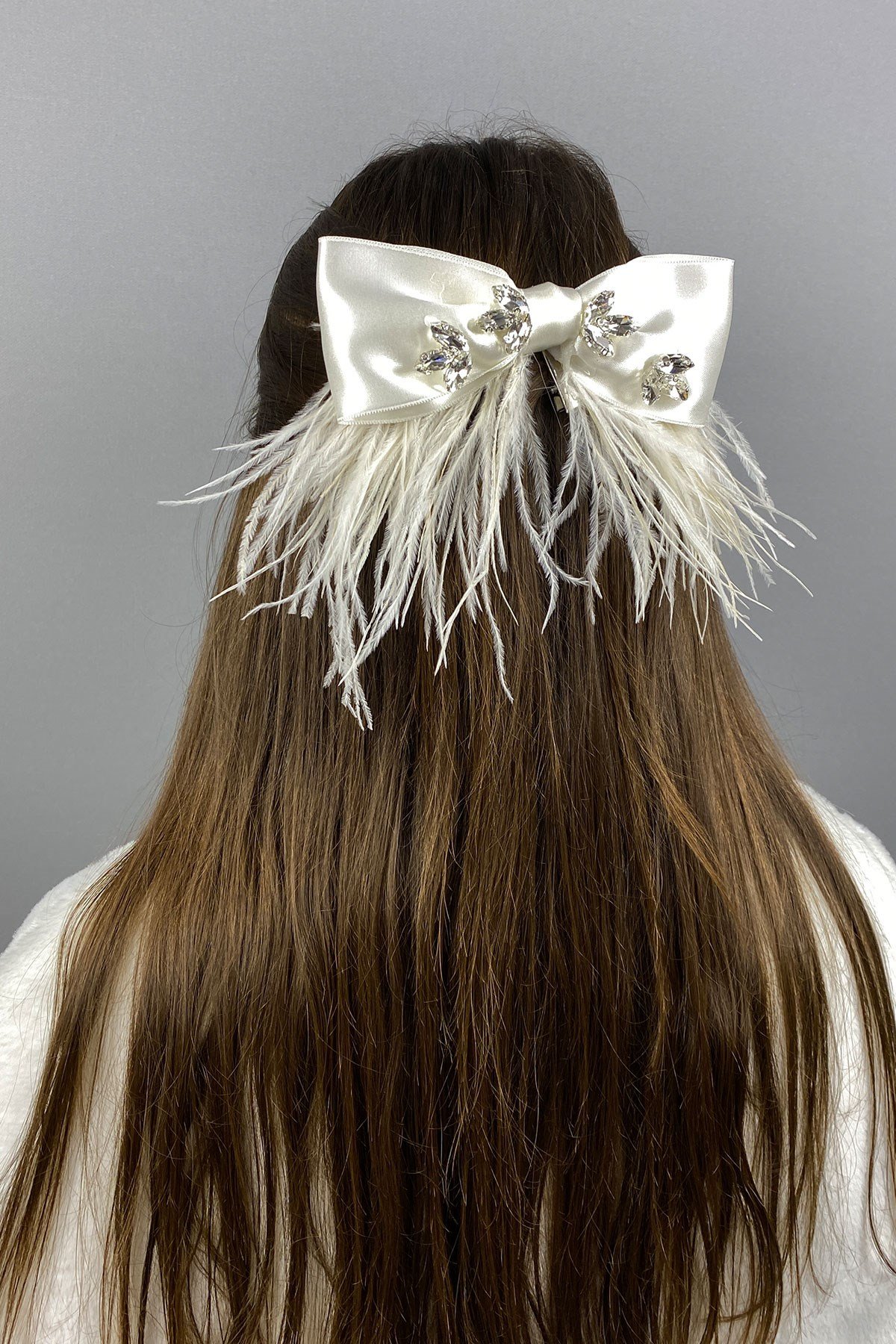 Parlak Taşlı Tüylü Fiyonk Saç Tokası Aksesuar